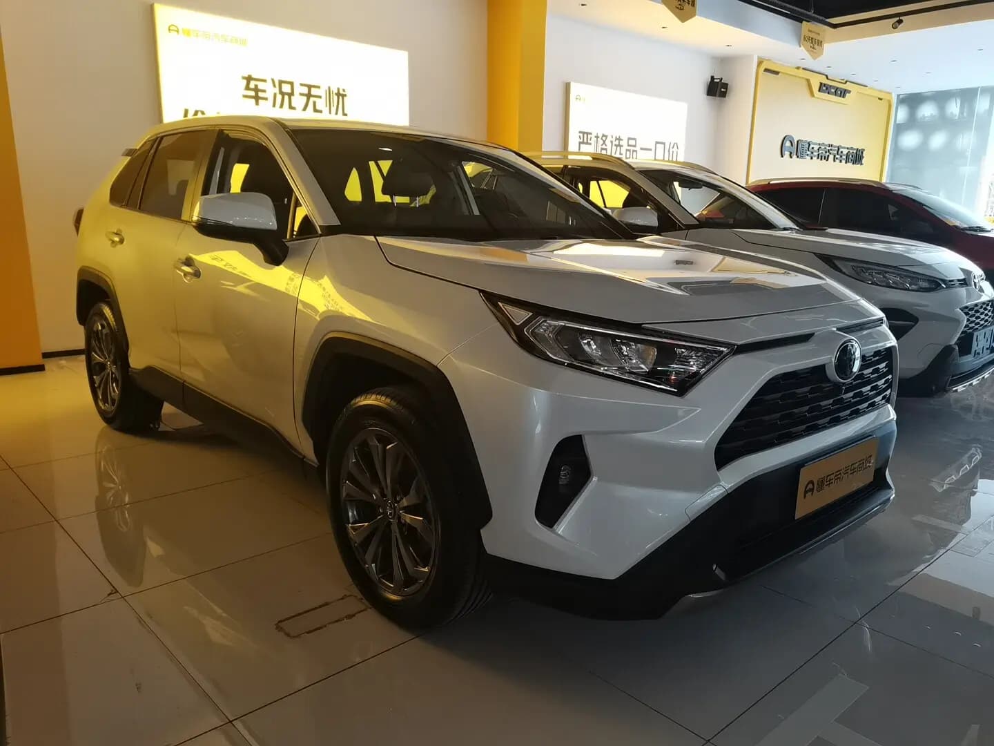 Toyota RAV4 2025 г. 6767 км. — фото 3