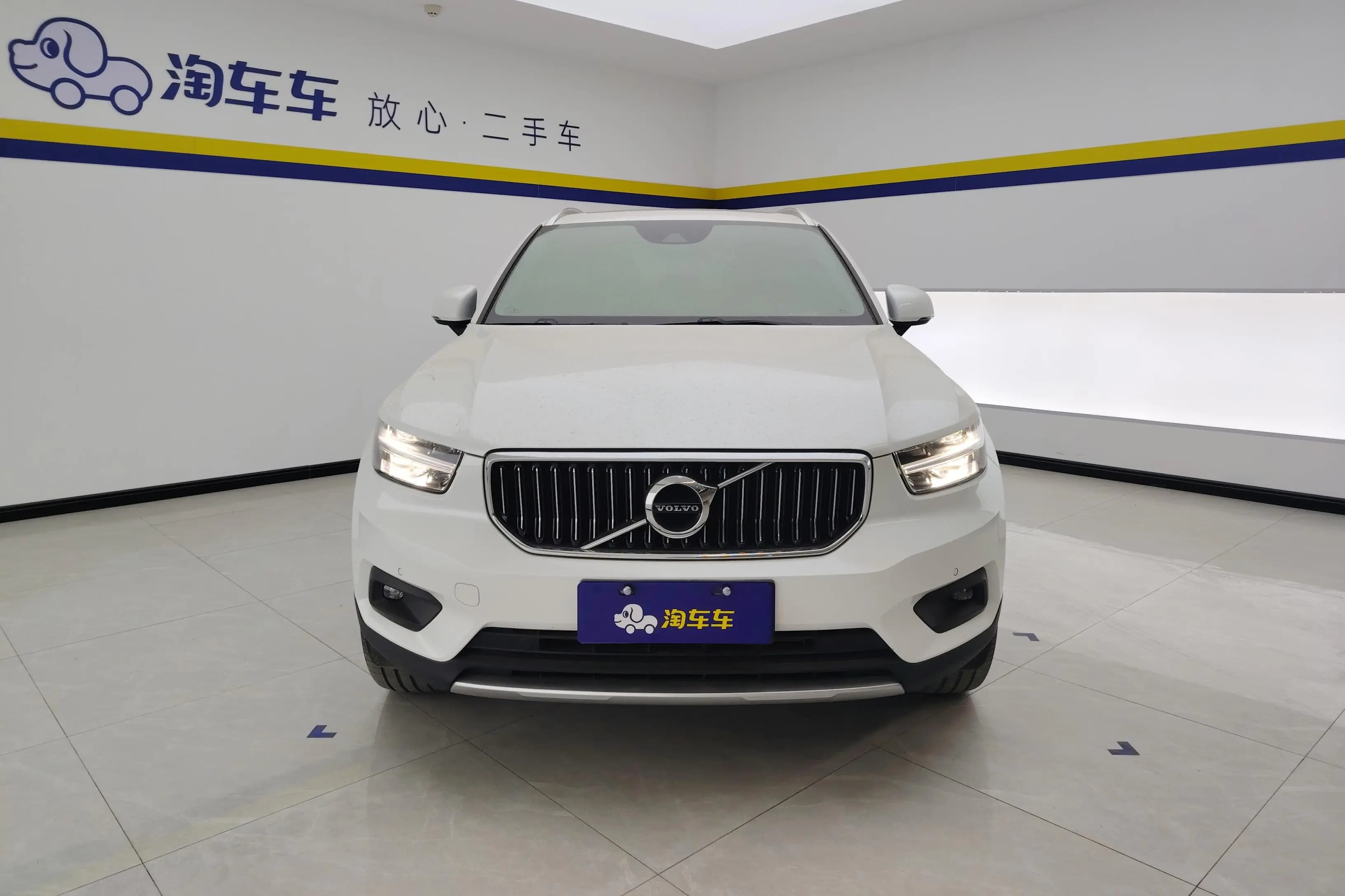 Volvo XC40 2021 г. 49374 км. — фото 2