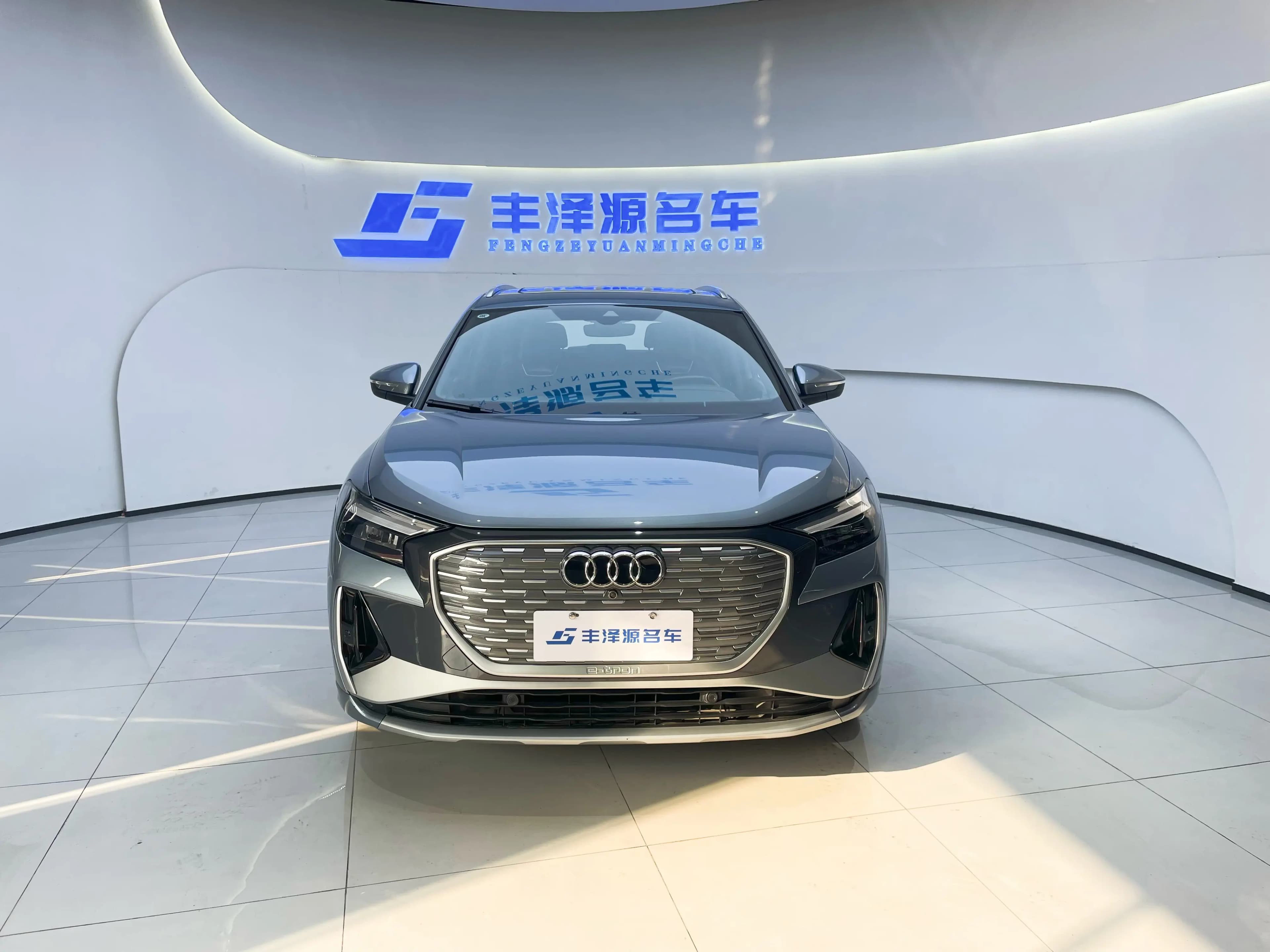 Audi Q4 e-tron 2024 г. 27268 км. — фото 2