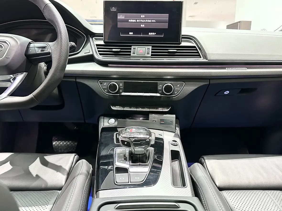 Audi Q5L 2022 г. 34545 км. — фото 11