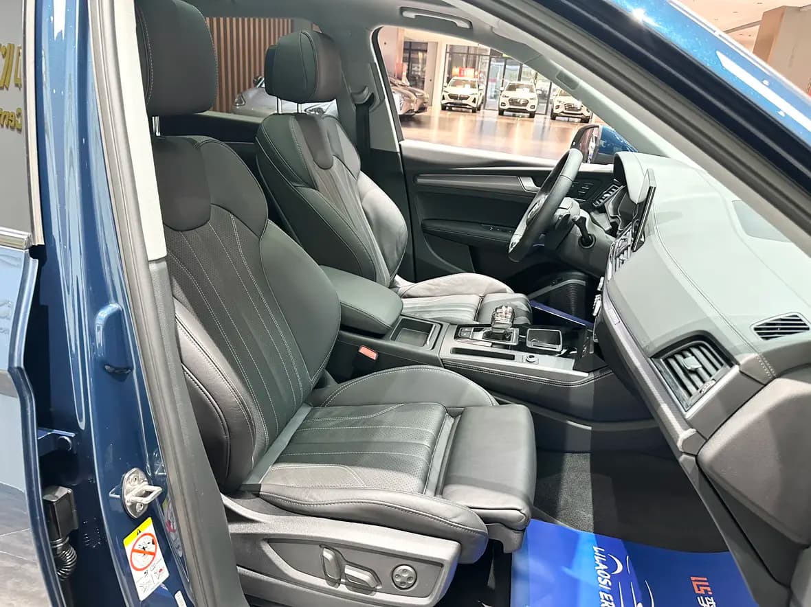 Audi Q5L 2022 г. 34525 км. — фото 21