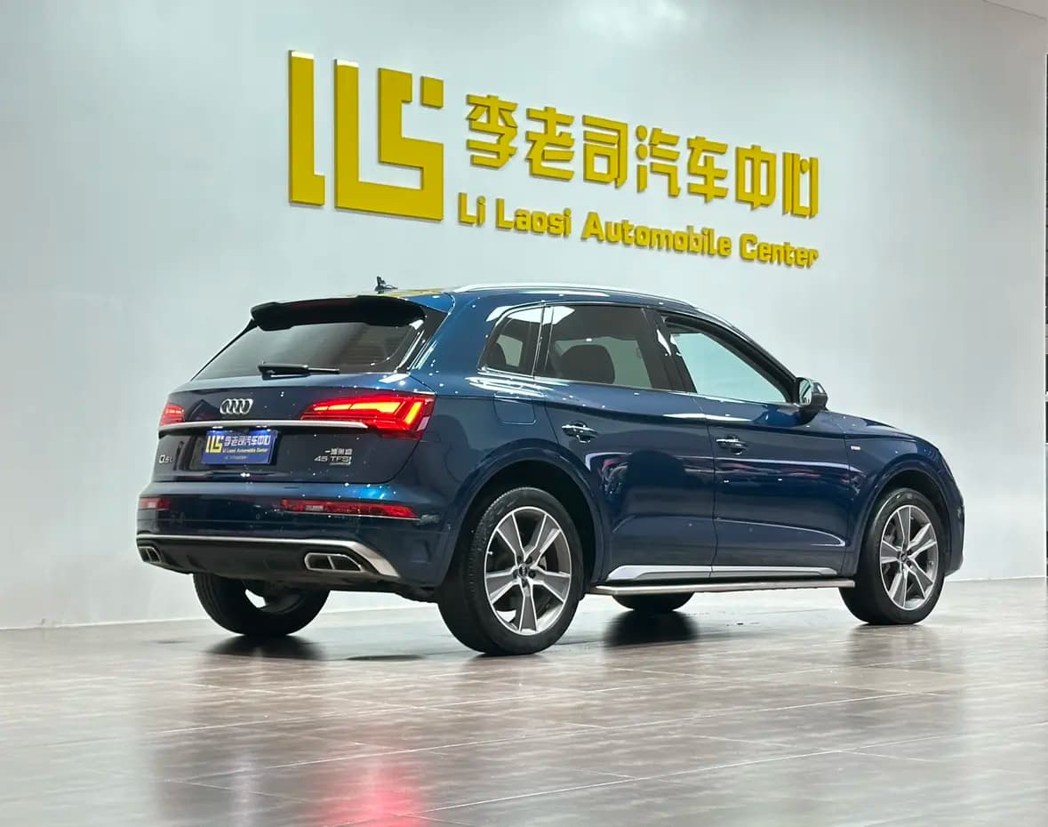 Audi Q5L 2022 г. 34525 км. — фото 6