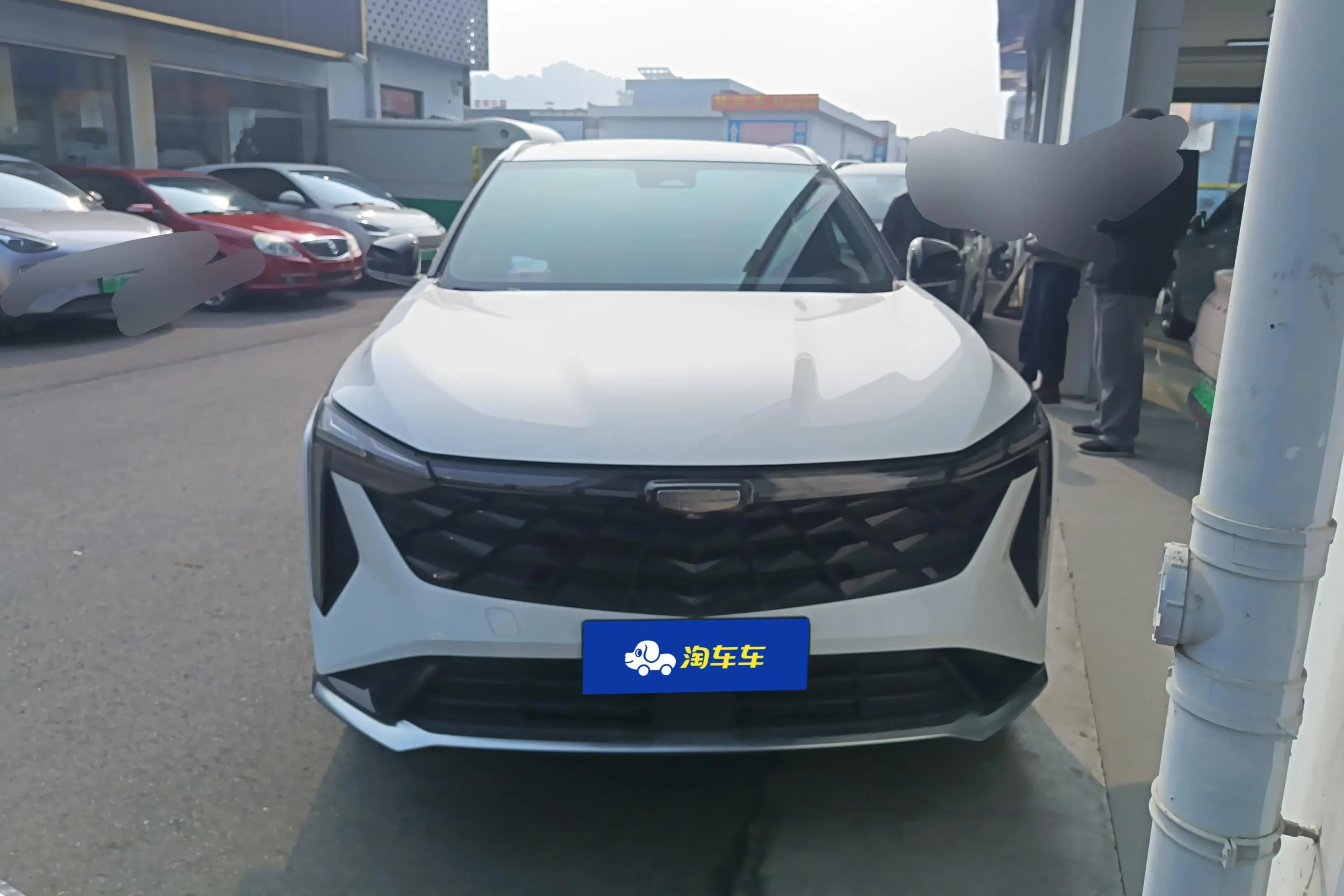 Geely Atlas 2023 г. 48916 км. — фото 2