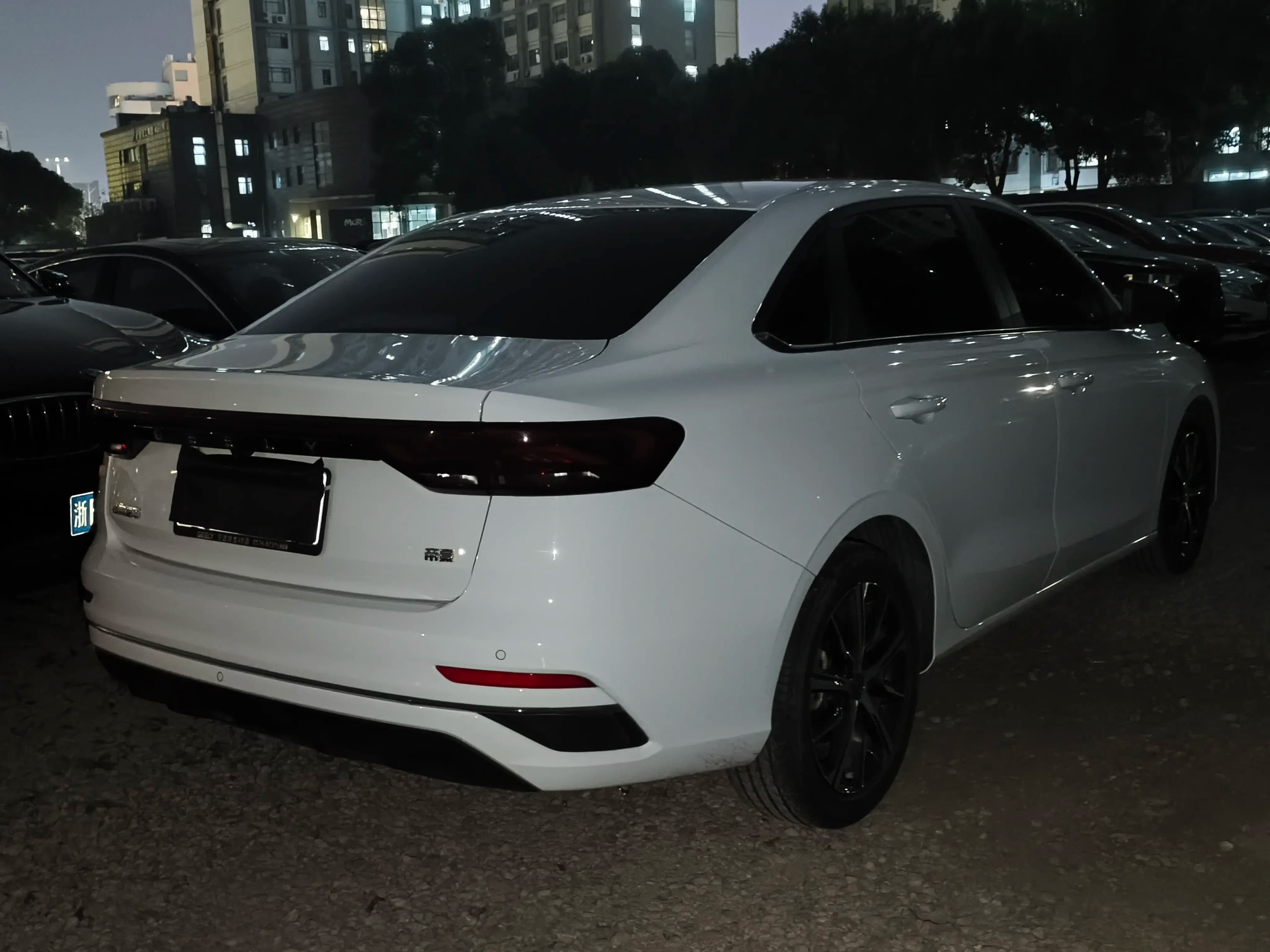 Geely Emgrand 2022 г. 43613 км. — фото 6