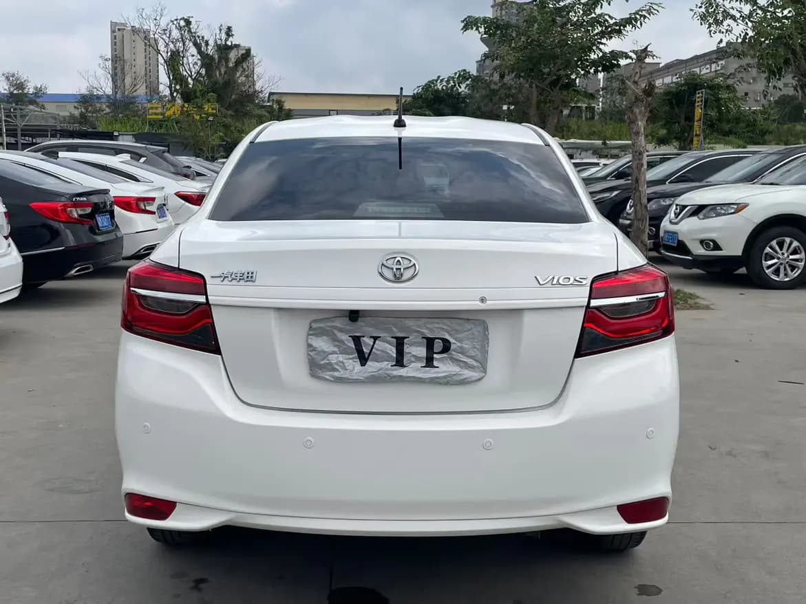 Toyota Vios 2022 г. 41069 км. — фото 4