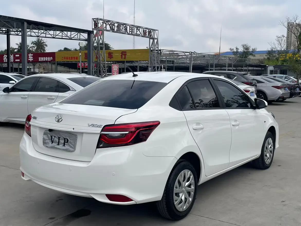 Toyota Vios 2022 г. 41069 км. — фото 5