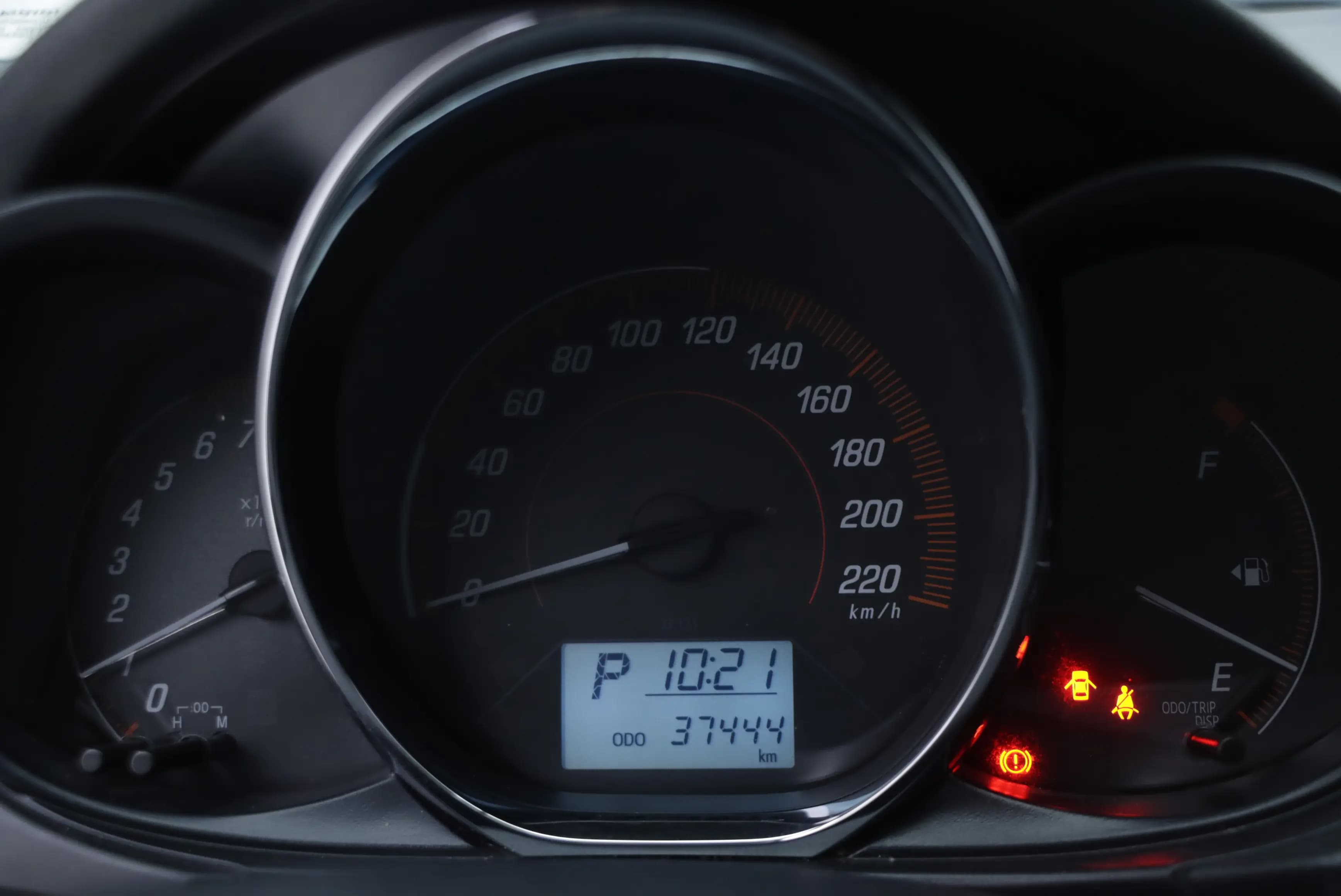 Toyota Yaris L 2021 г. 37422 км. — фото 12