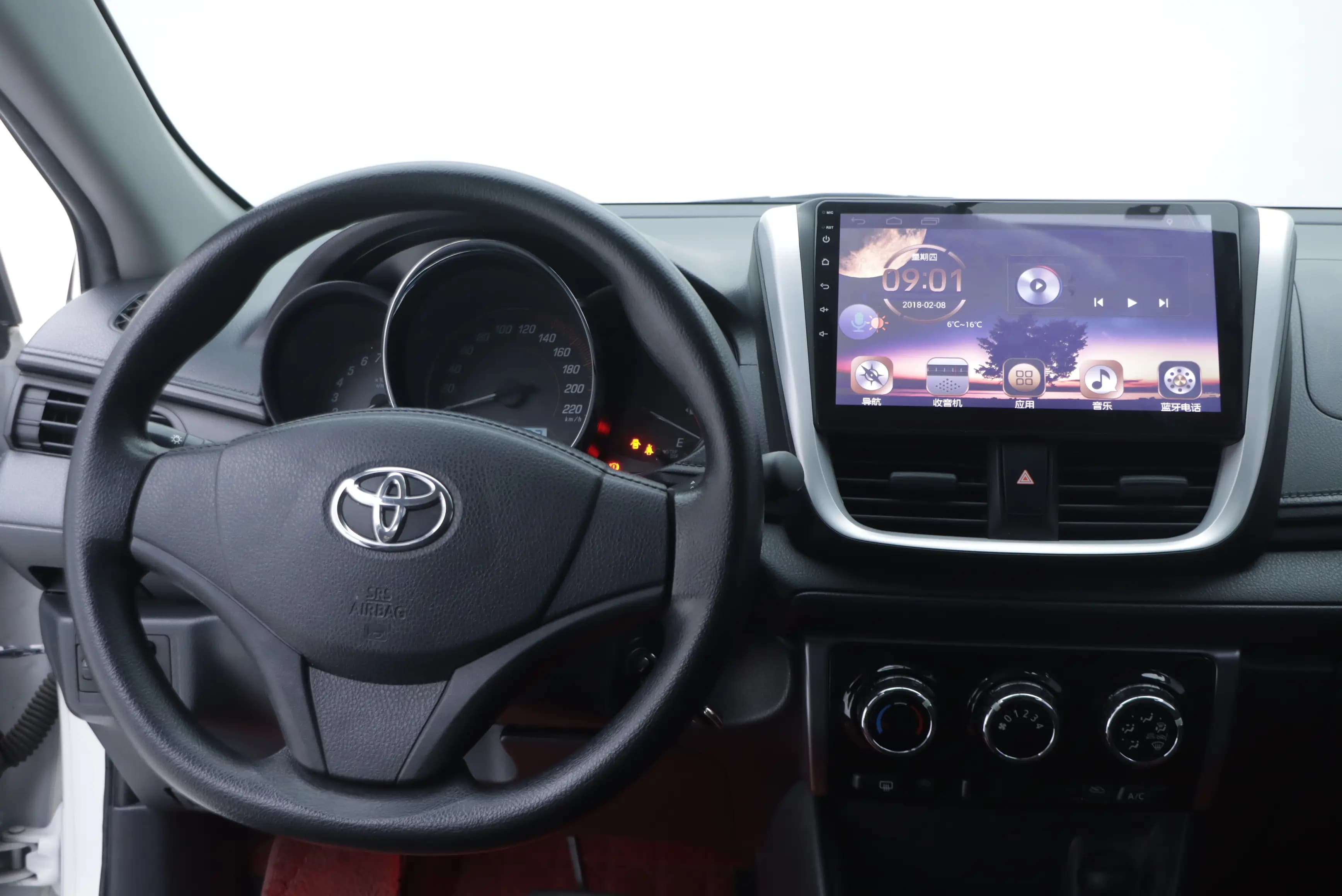 Toyota Yaris L 2021 г. 37422 км. — фото 15