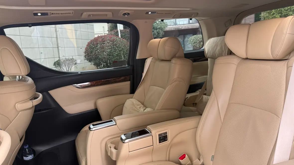 Toyota Alphard 2021 г. 91009 км. — фото 5