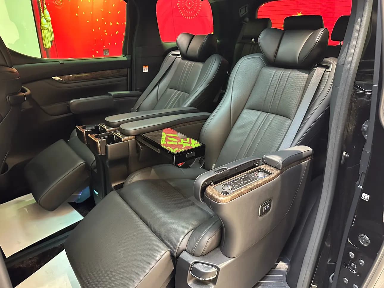 Toyota Alphard 2022 г. 107011 км. — фото 7