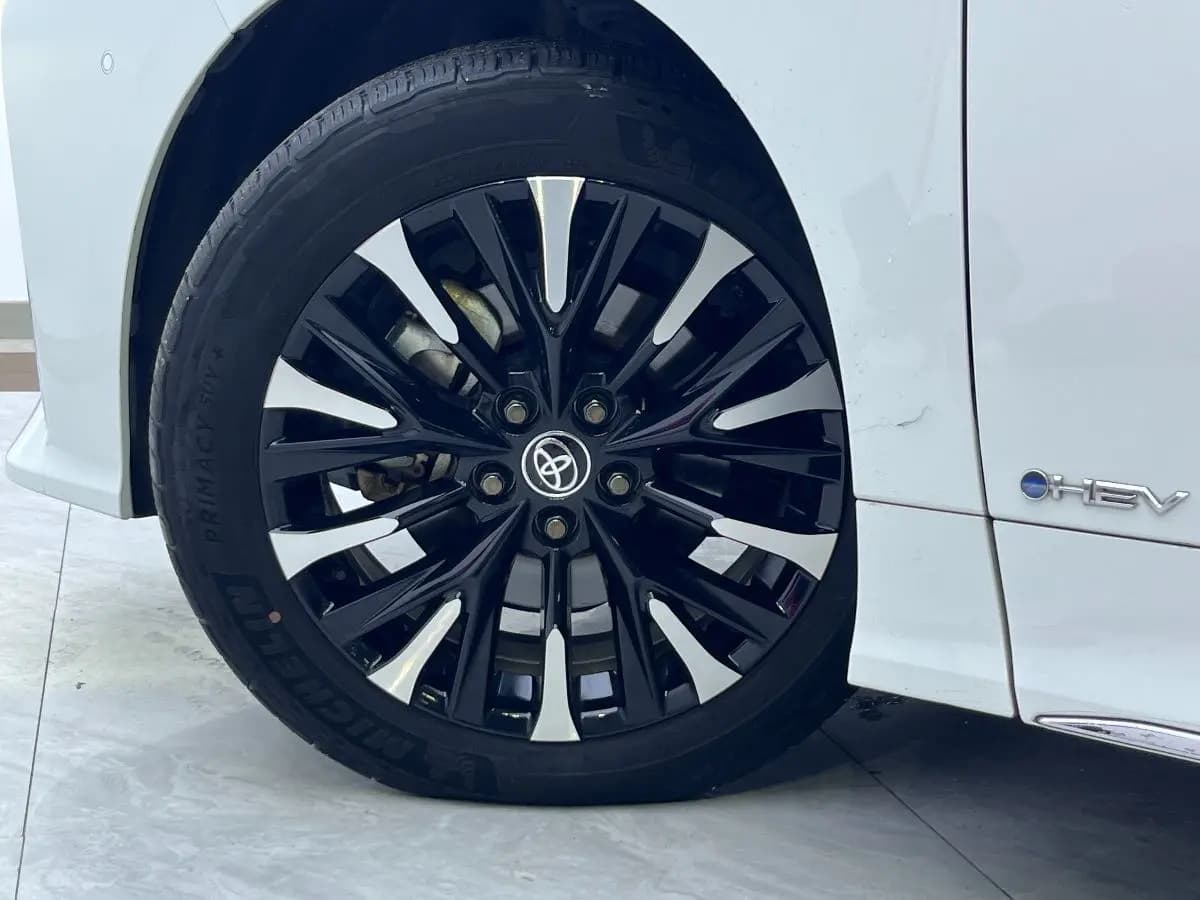 Toyota Alphard 2023 г. 50012 км. — фото 5