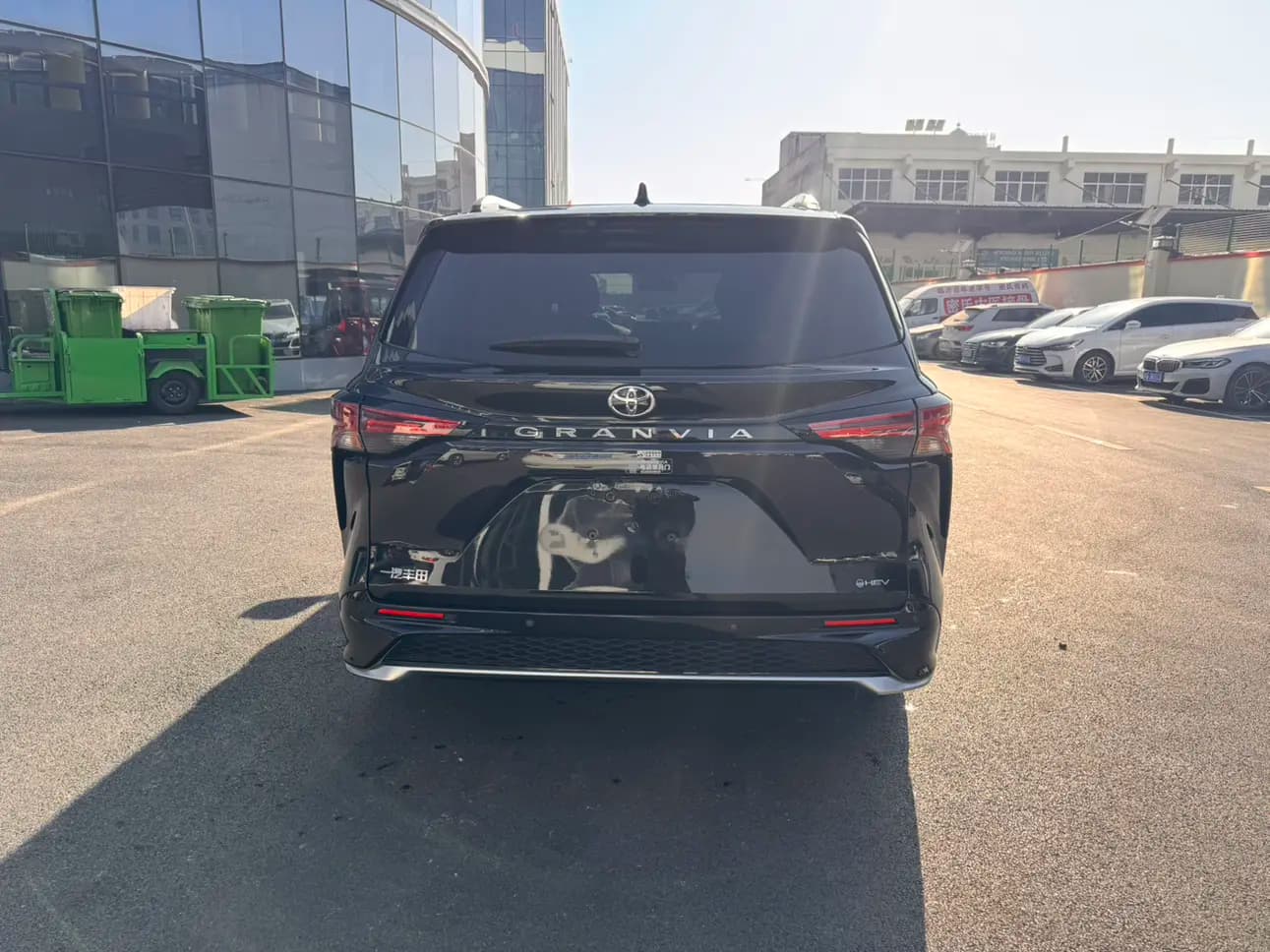 Toyota Granvia 2025 г. 19878 км. — фото 4