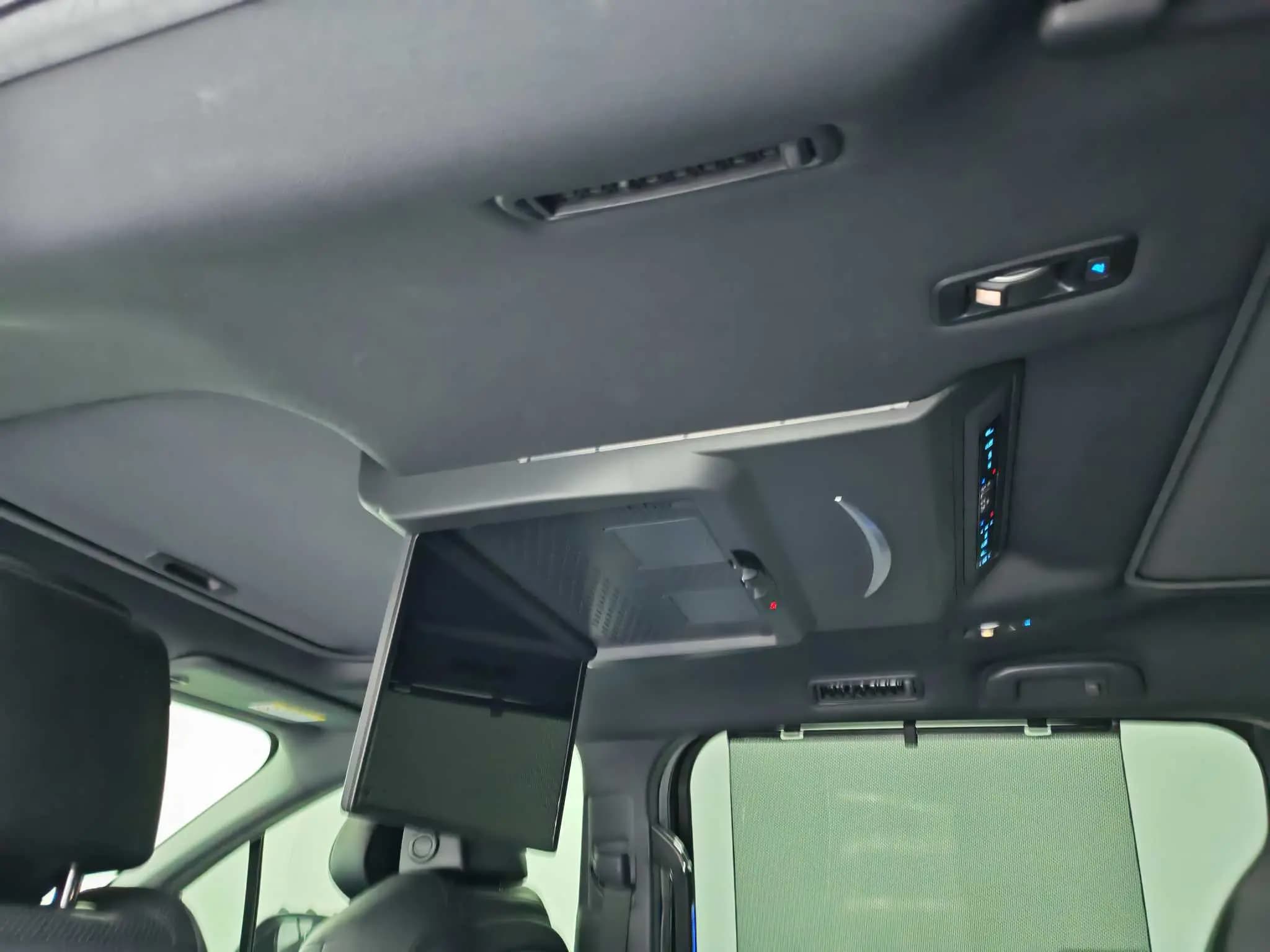 Toyota Sienna 2022 г. 35053 км. — фото 12