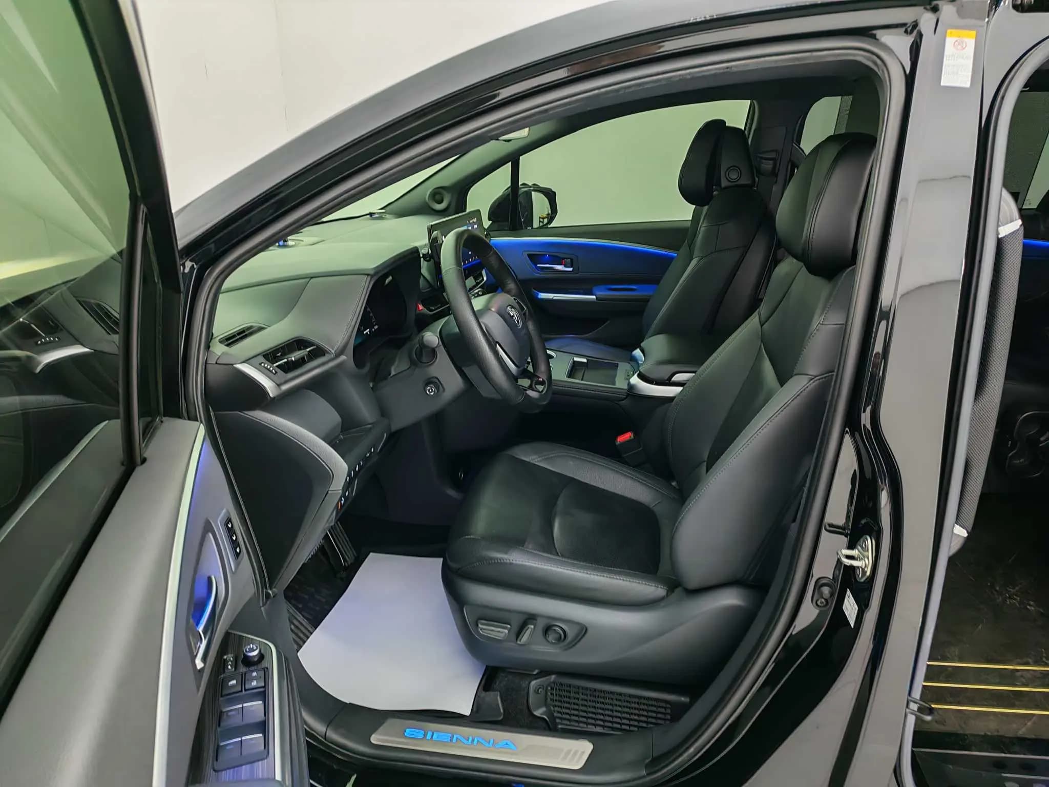 Toyota Sienna 2022 г. 35053 км. — фото 10
