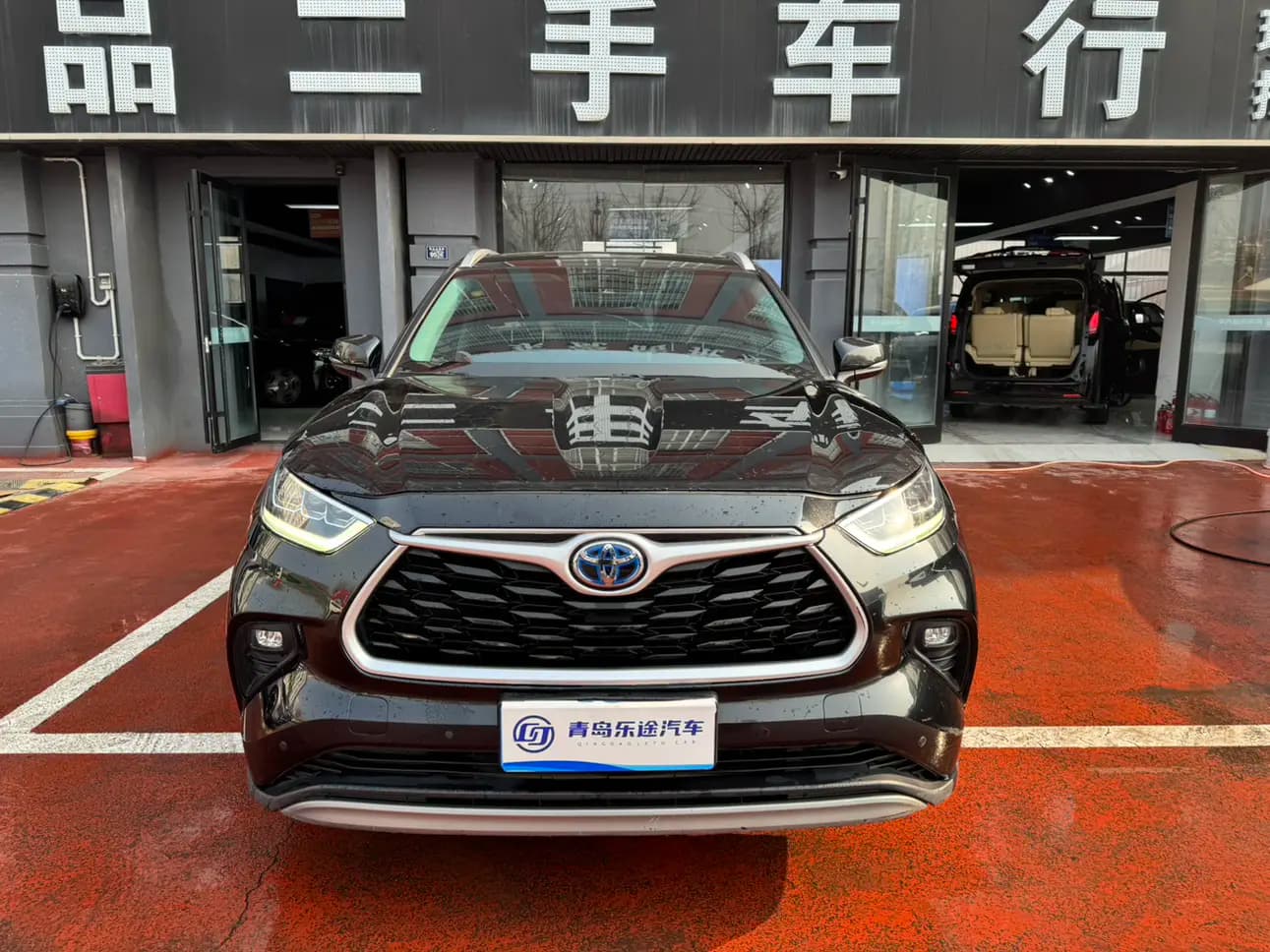 Toyota Highlander 2023 г. 77144 км. — фото 2