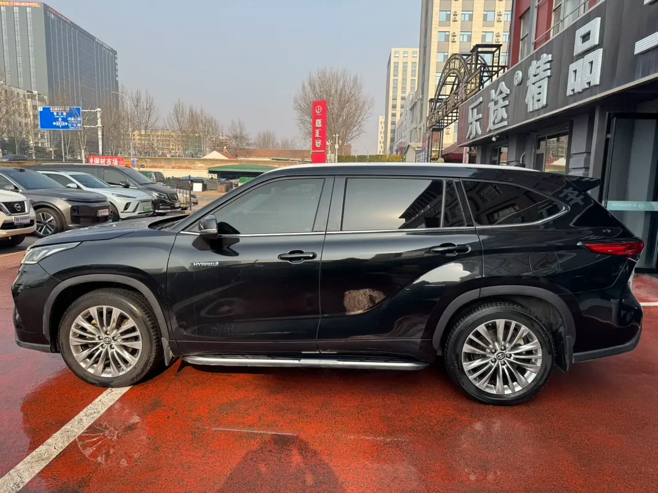 Toyota Highlander 2023 г. 77144 км. — фото 3