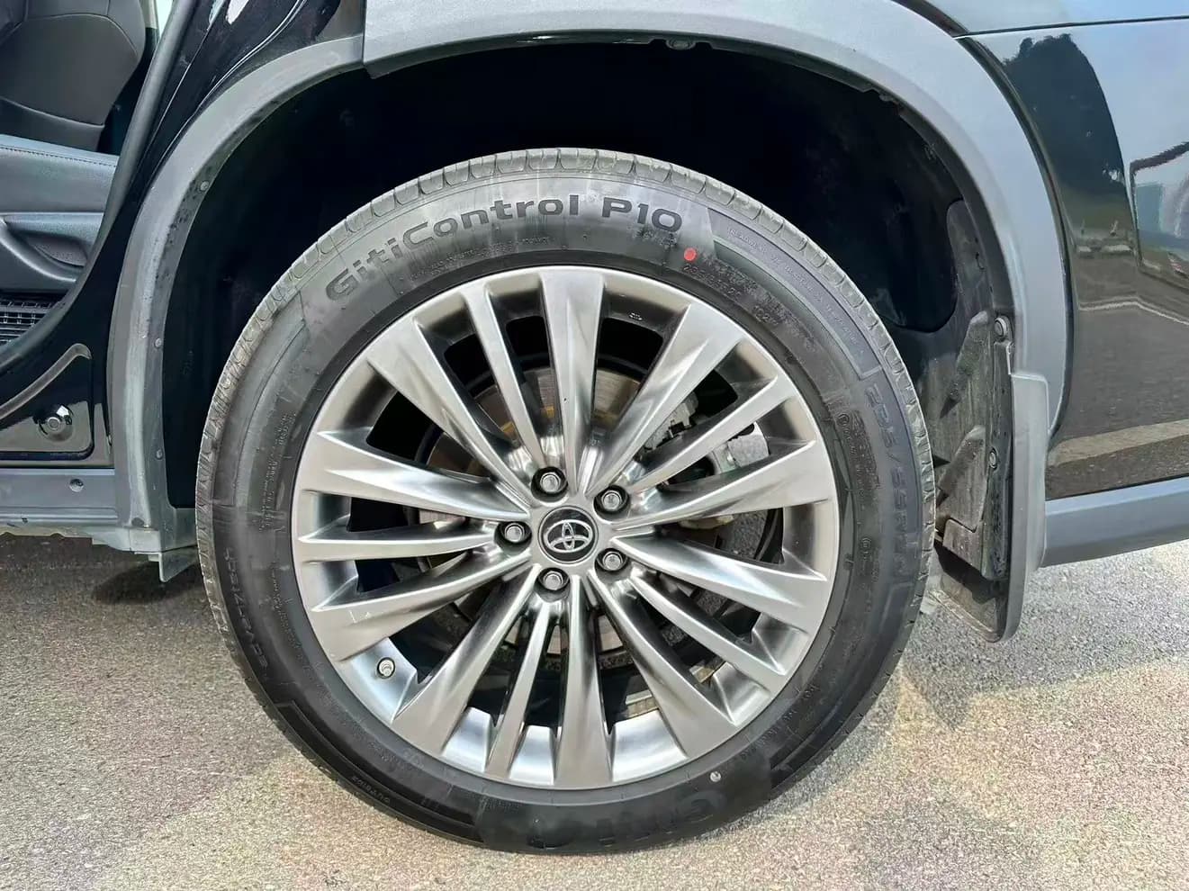 Toyota Highlander 2022 г. 120147 км. — фото 5