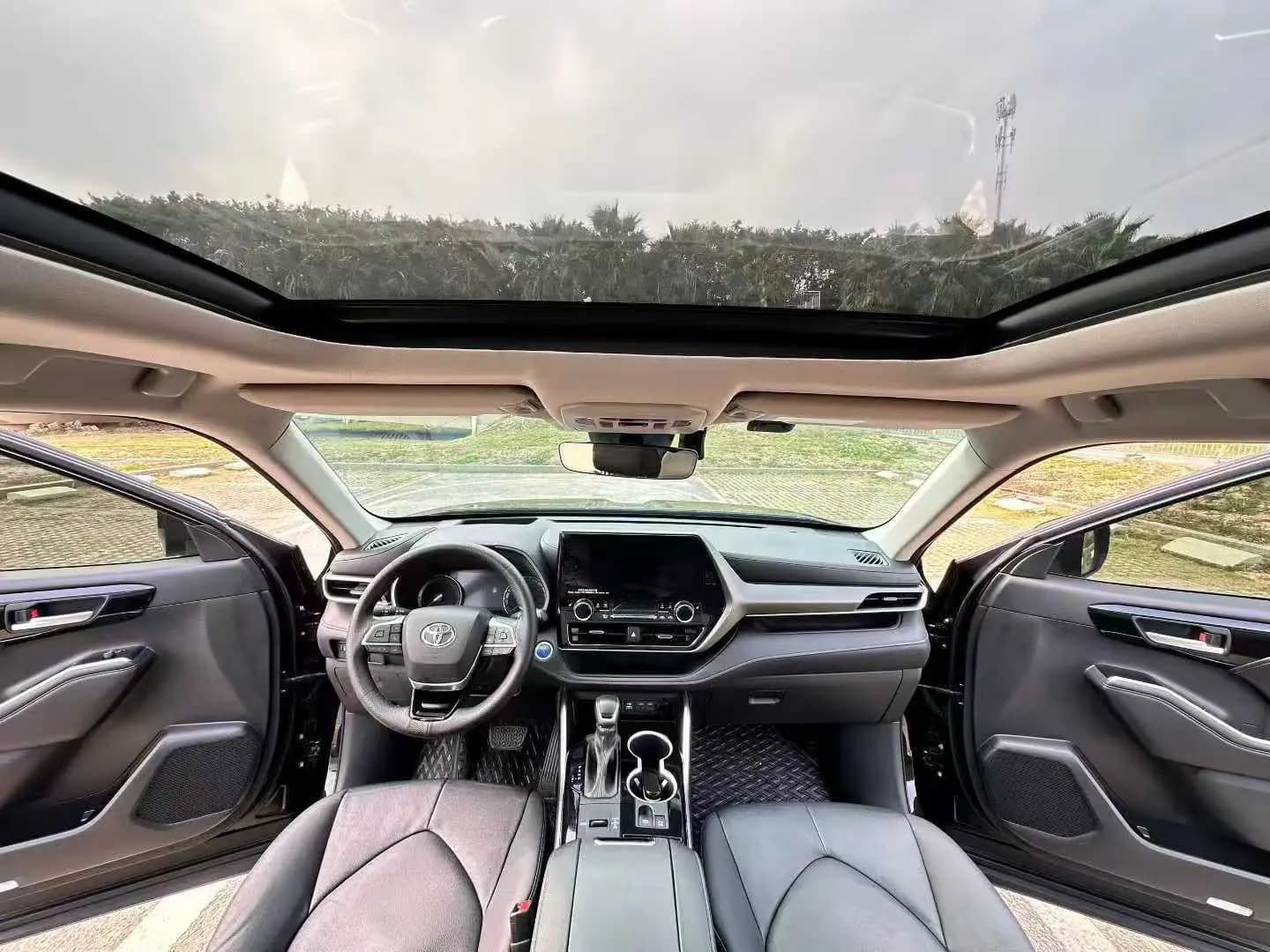 Toyota Highlander 2022 г. 120147 км. — фото 10
