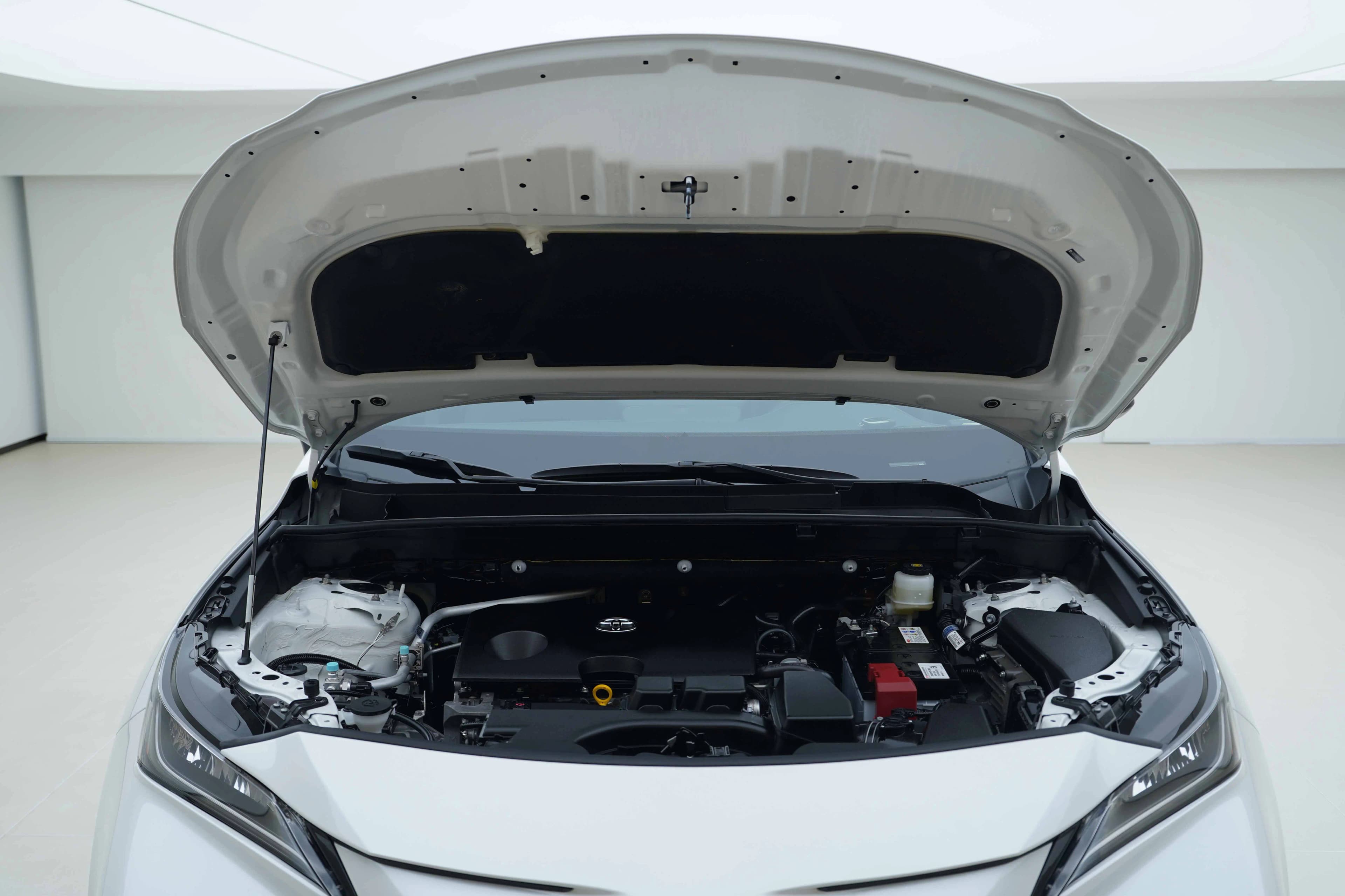 Toyota Venza 2024 г. 7080 км. — фото 2