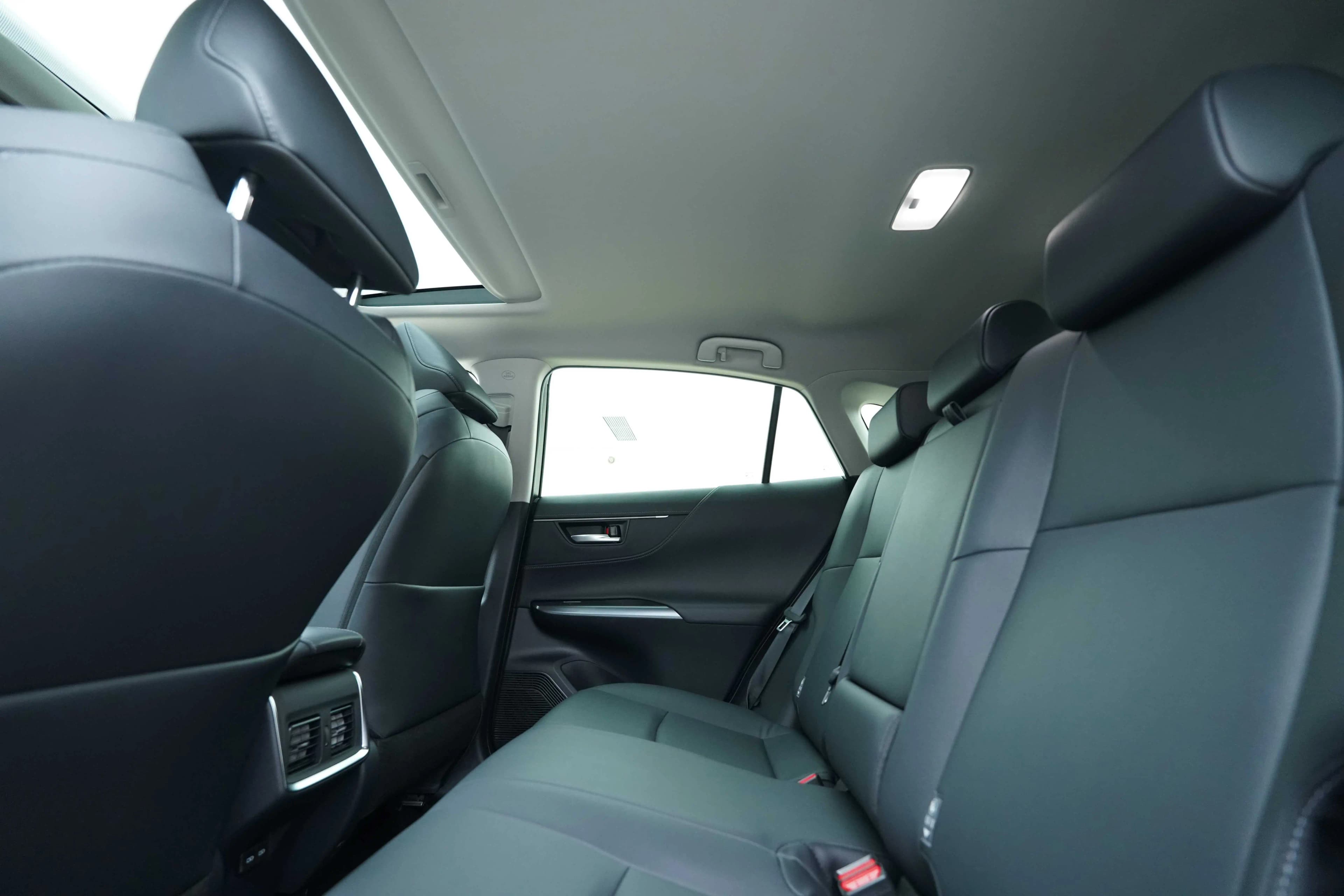 Toyota Venza 2024 г. 7080 км. — фото 12