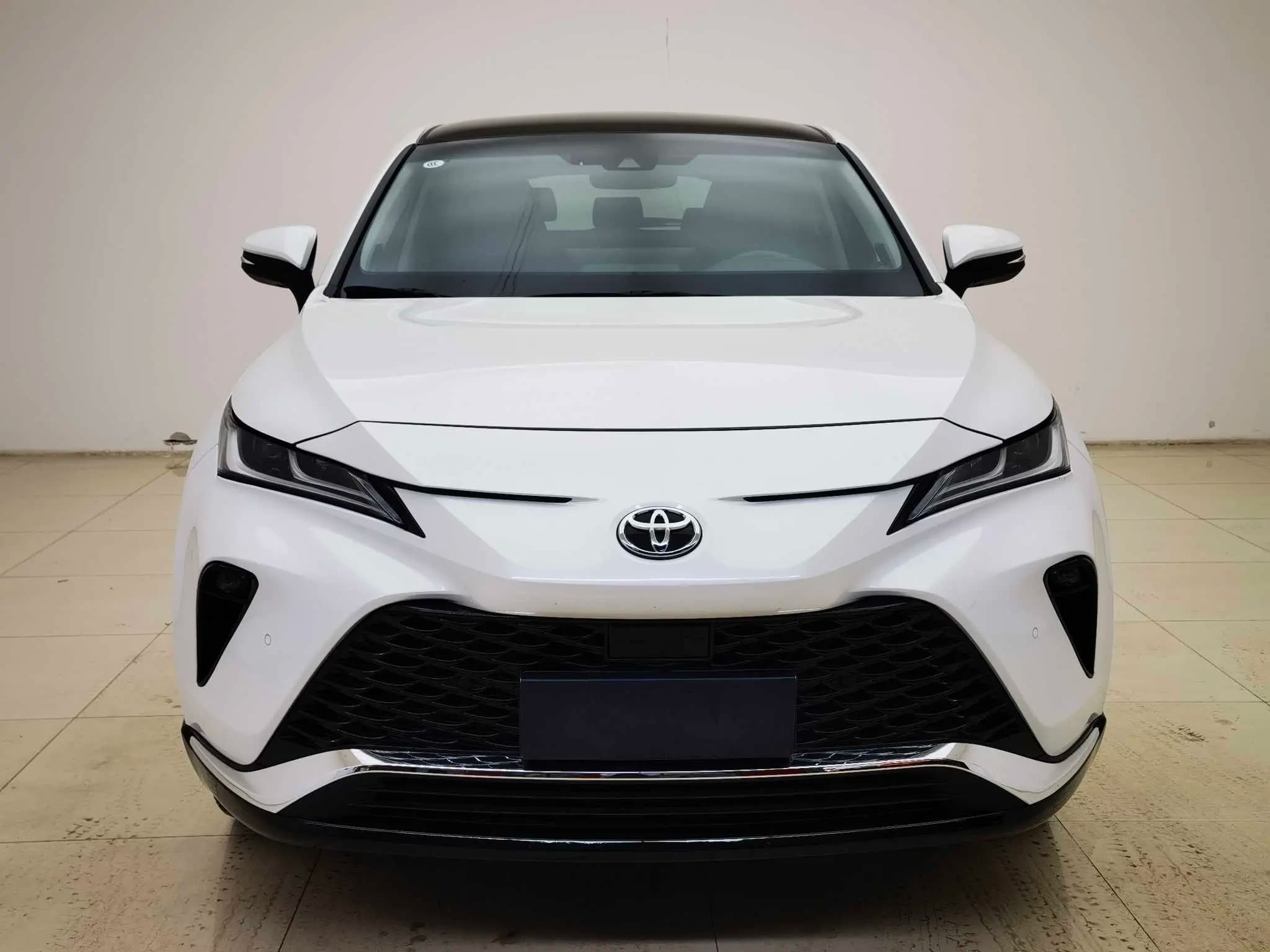 Toyota Venza 2024 г. 19082 км. — фото 2