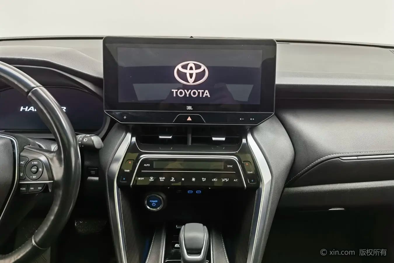 Toyota Harrier 2021 г. 85916 км. — фото 12