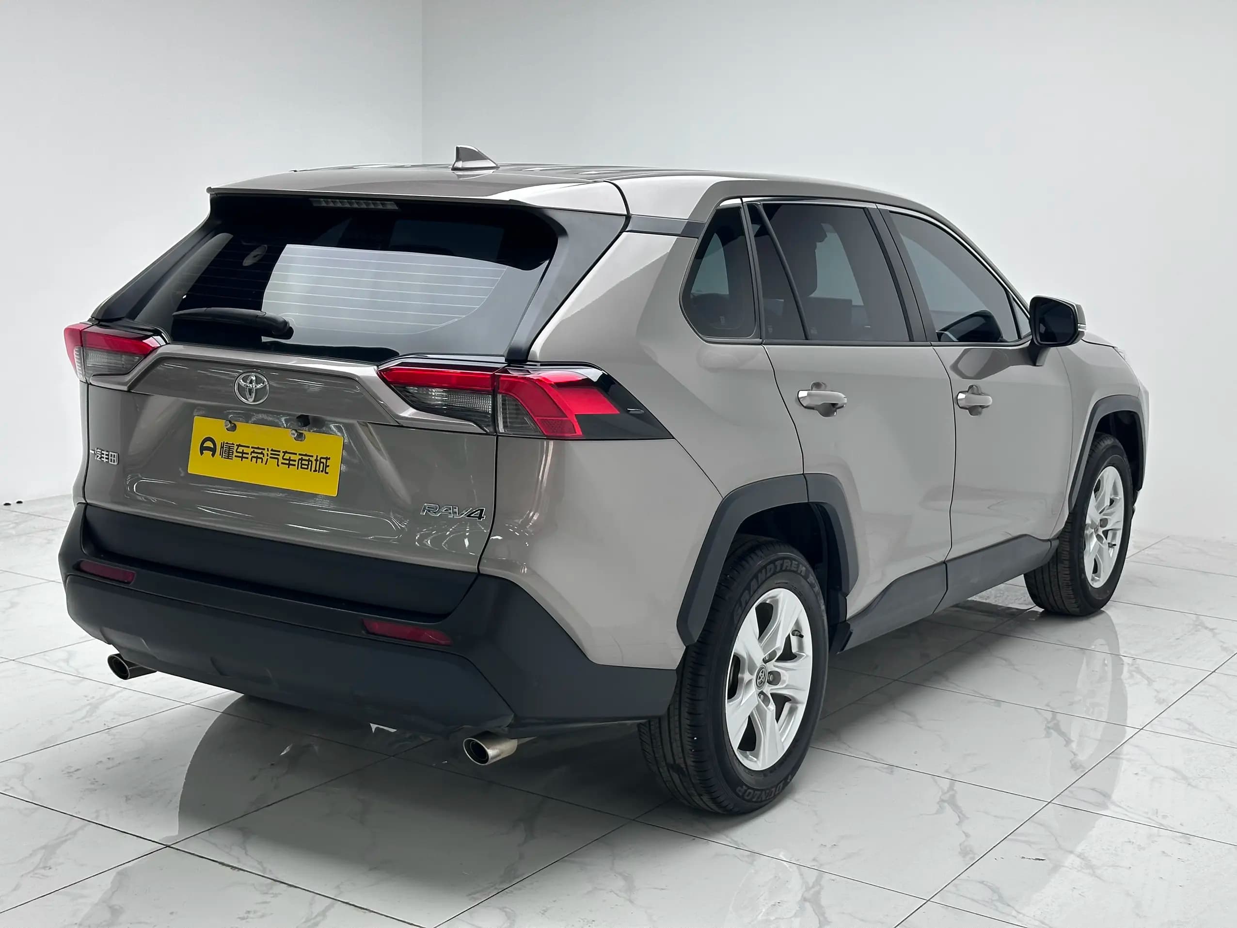 Toyota RAV4 2022 г. 20916 км. — фото 5