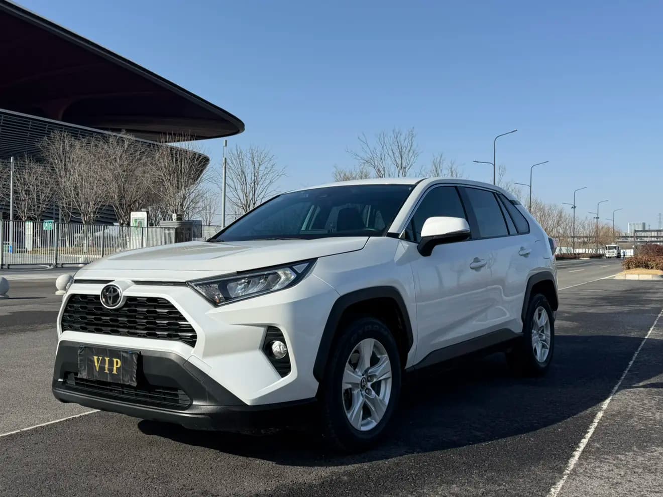 Toyota RAV4 2022 г. 60121 км.