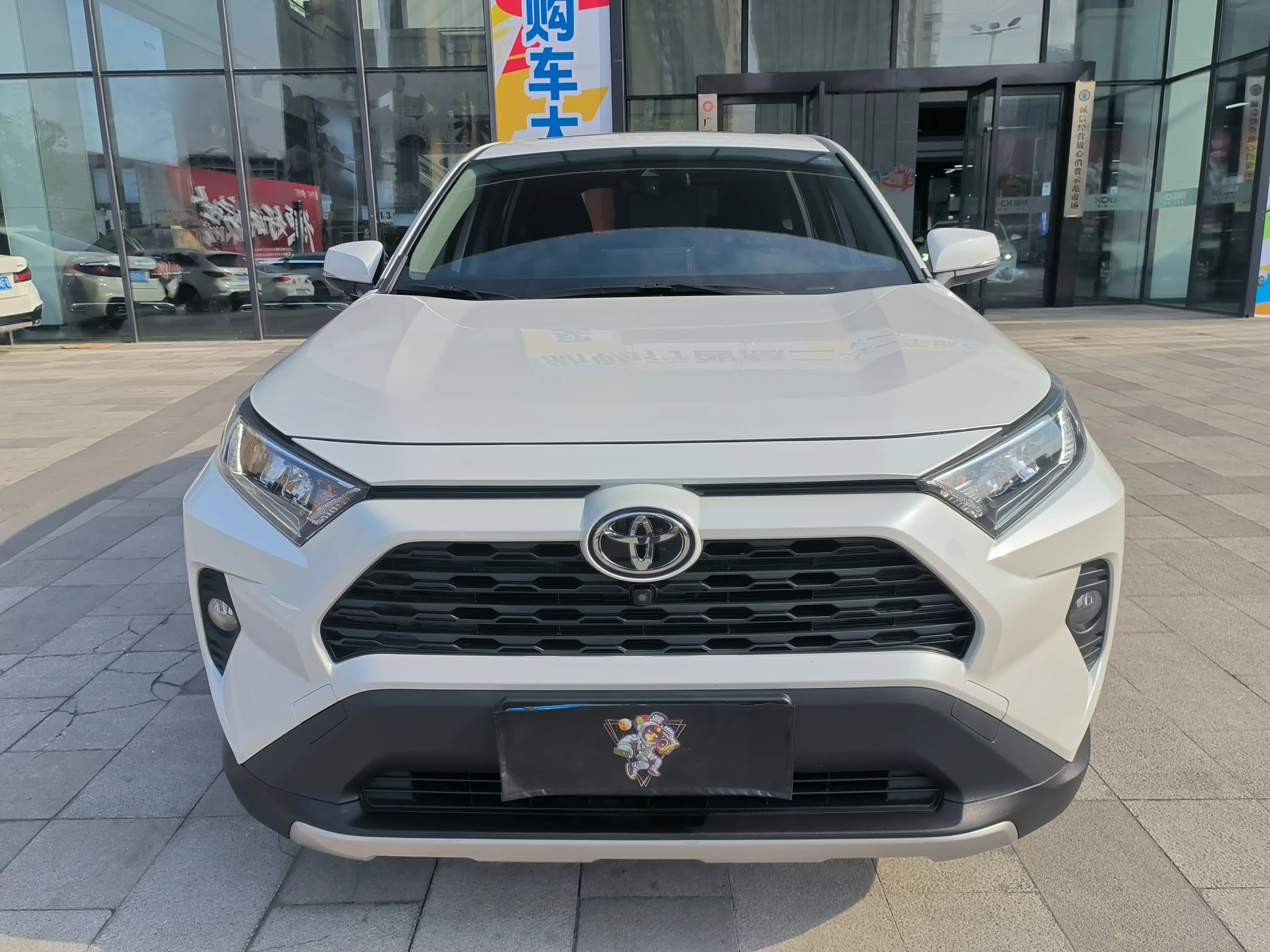 Toyota RAV4 2022 г. 30042 км. — фото 2