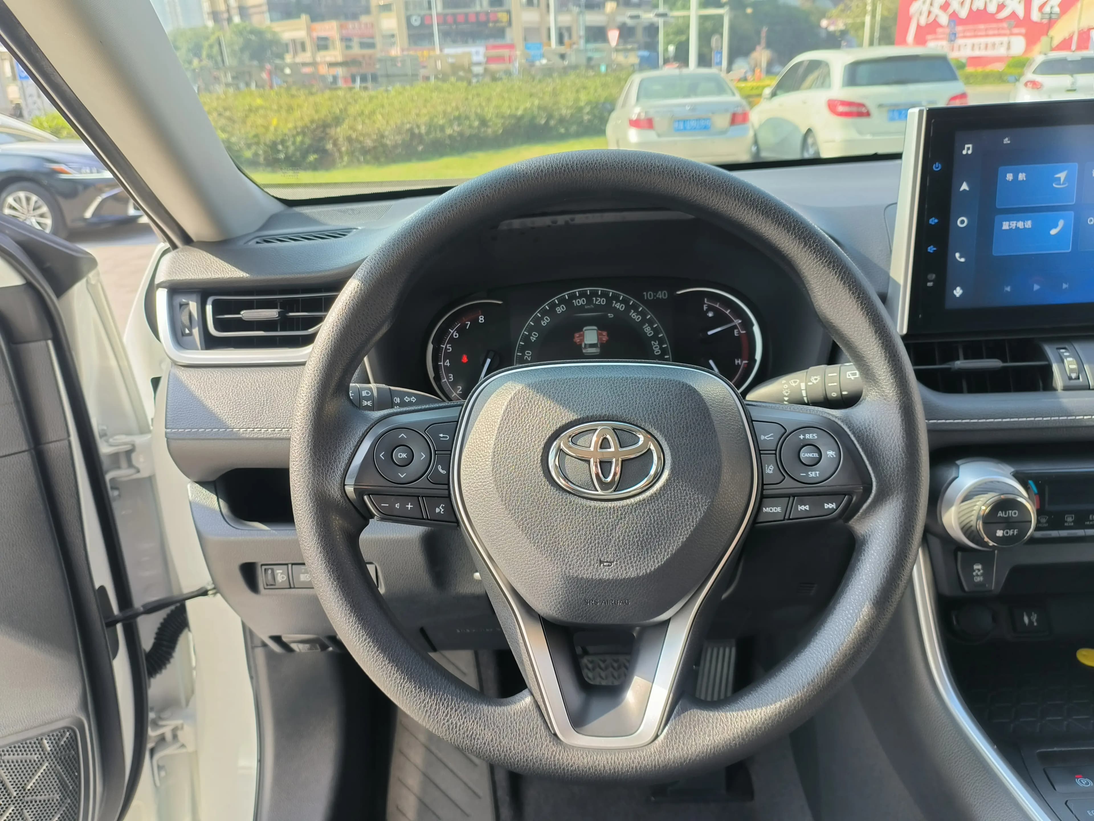 Toyota RAV4 2022 г. 30042 км. — фото 11