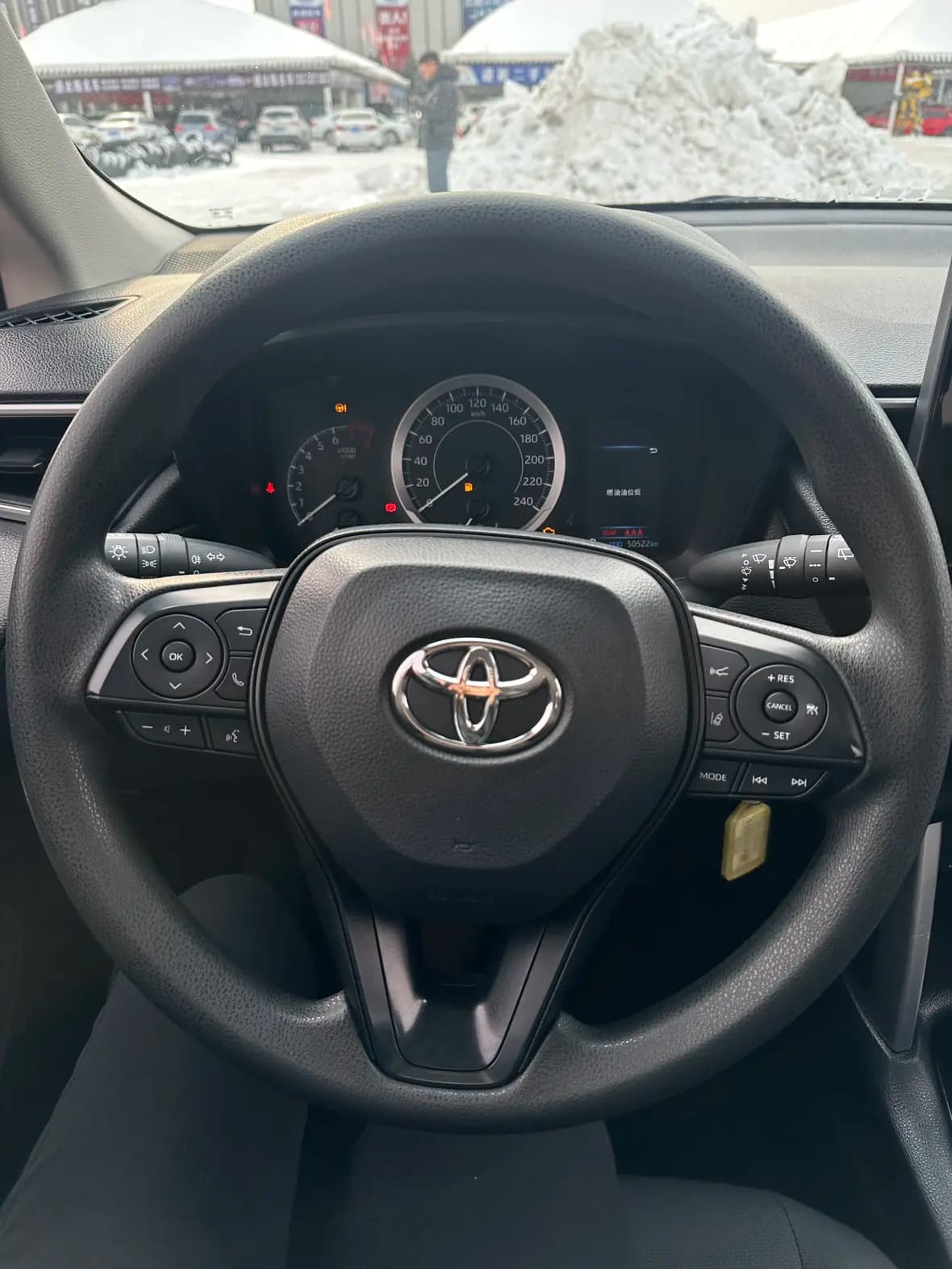Toyota Corolla Cross 2023 г. 50619 км. — фото 11