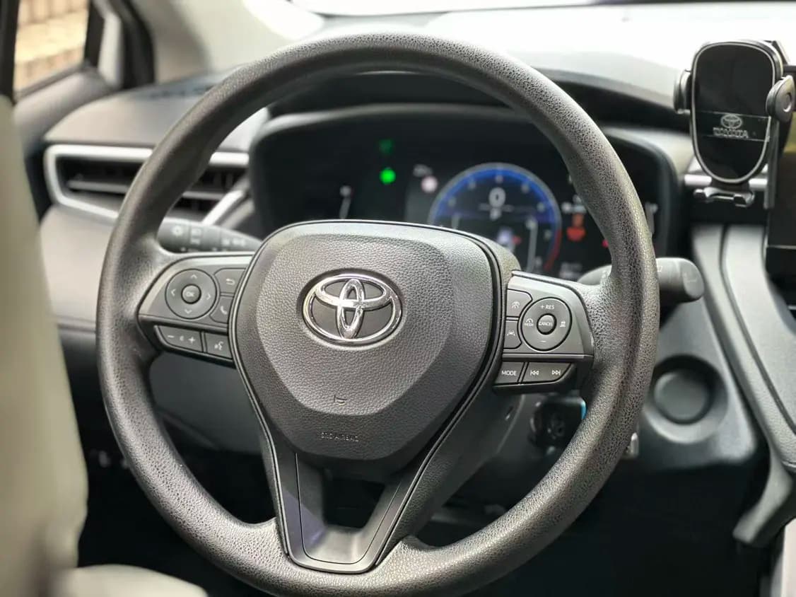 Toyota Corolla Cross 2024 г. 11121 км. — фото 9
