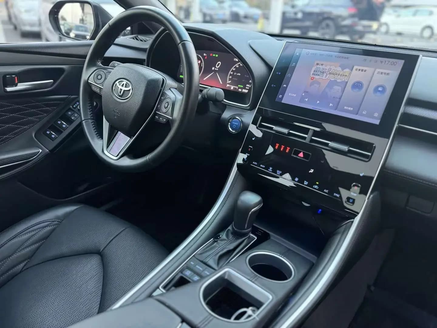 Toyota Avalon 2023 г. 20005 км. — фото 6