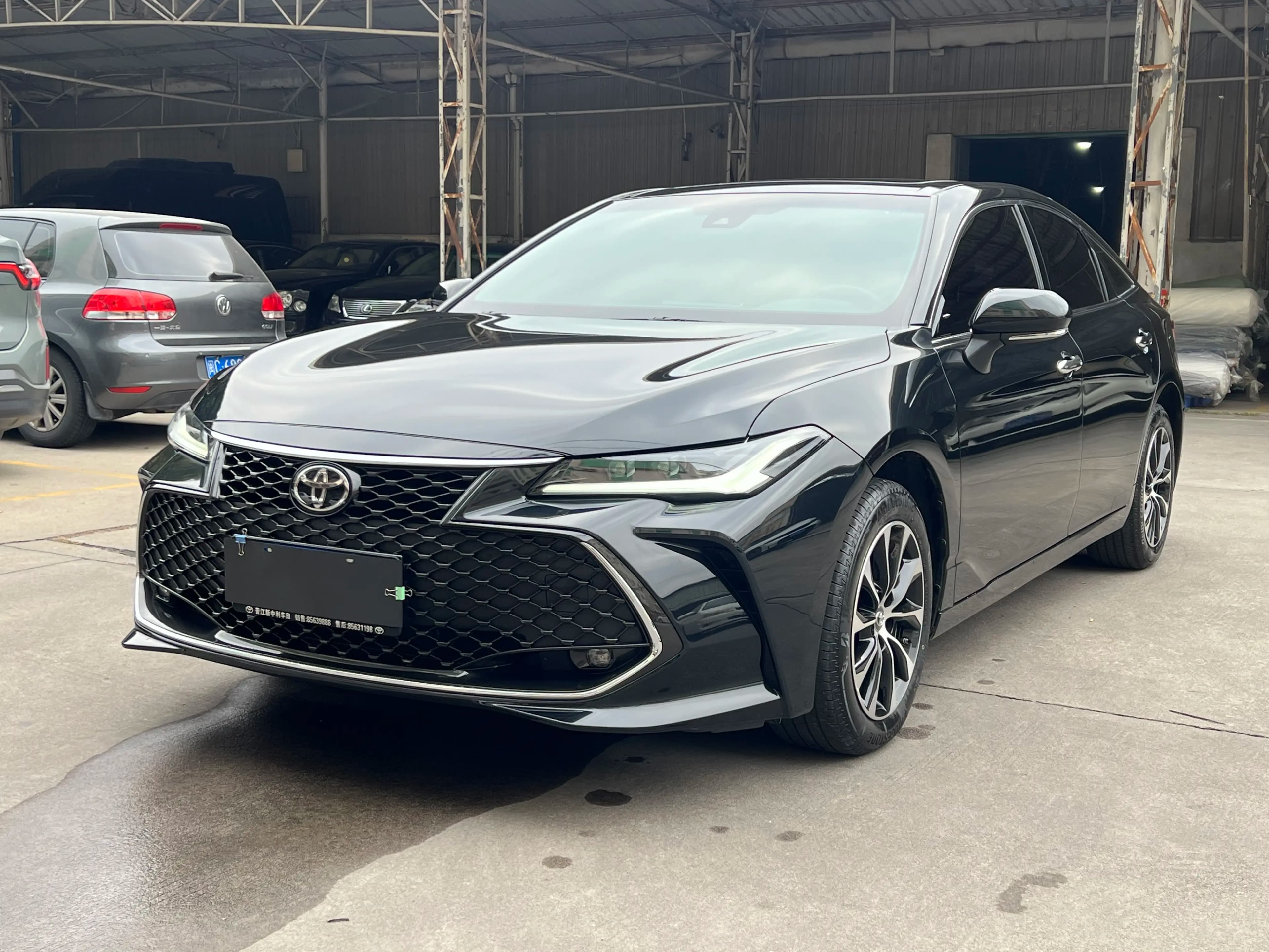 Toyota Avalon 2023 г. 19006 км.