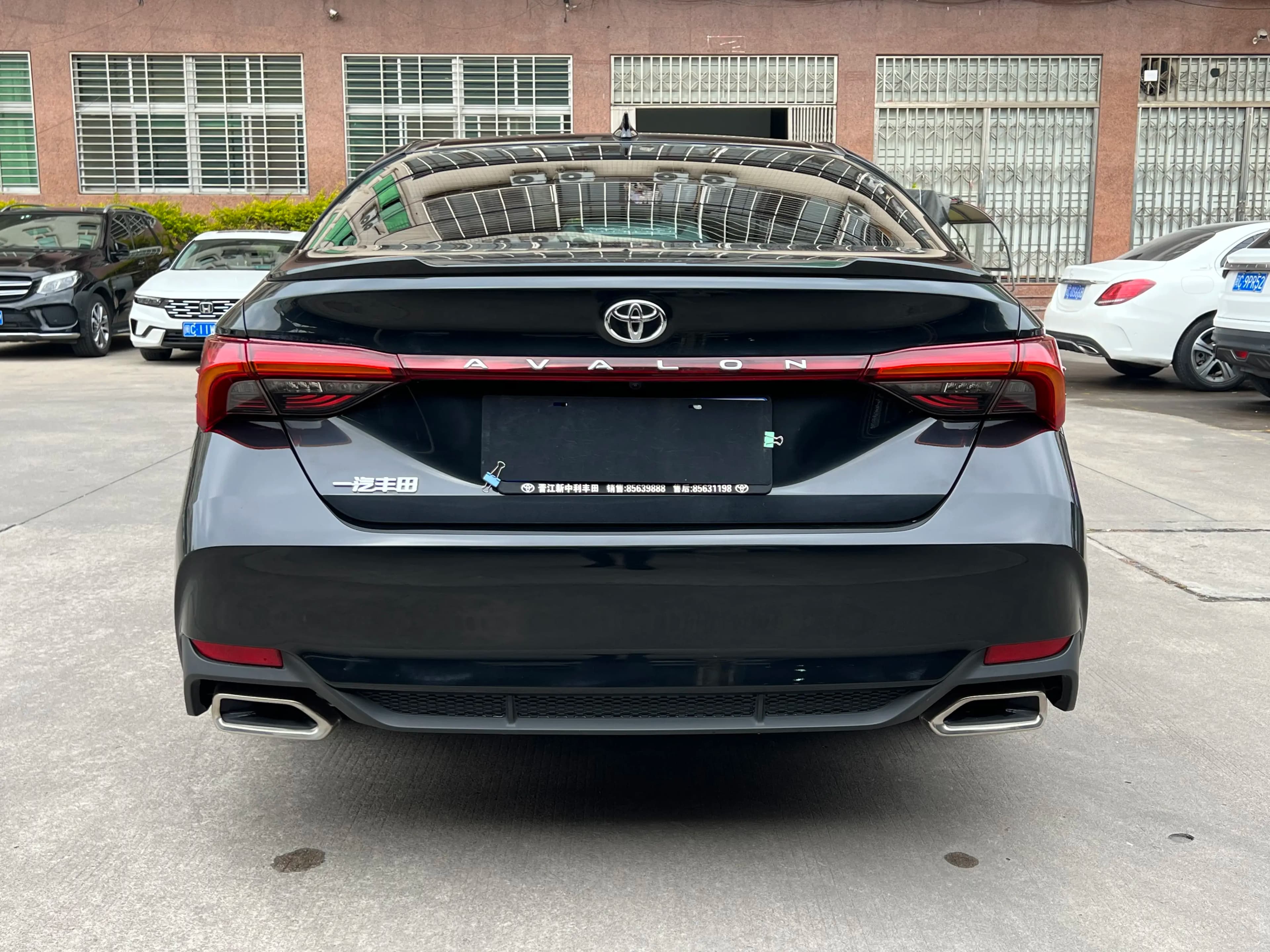 Toyota Avalon 2023 г. 19006 км. — фото 6