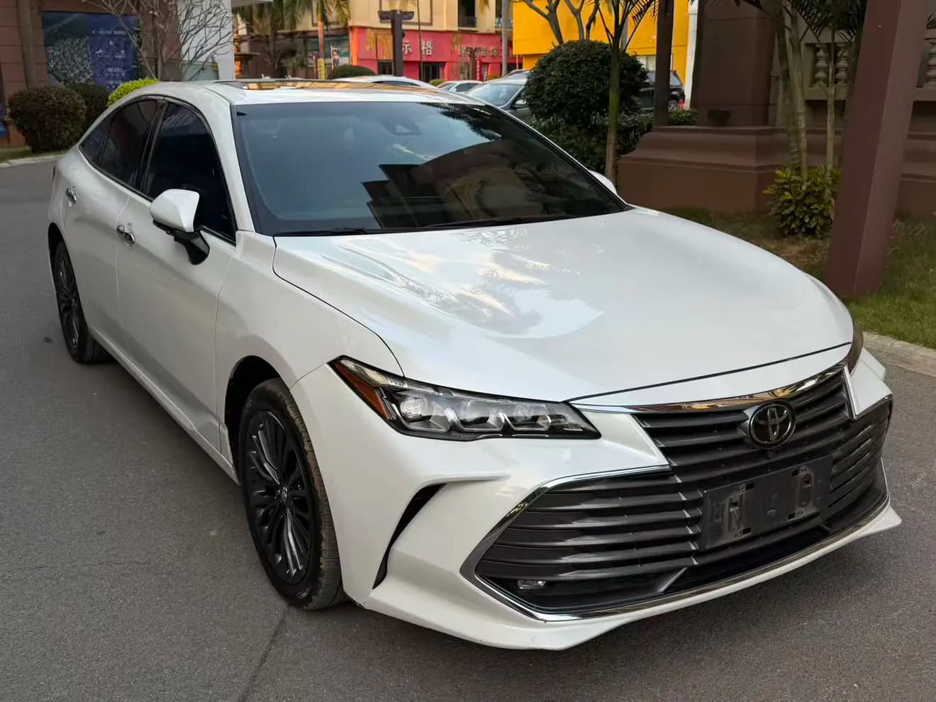 Toyota Avalon 2021 г. 71007 км. — фото 3