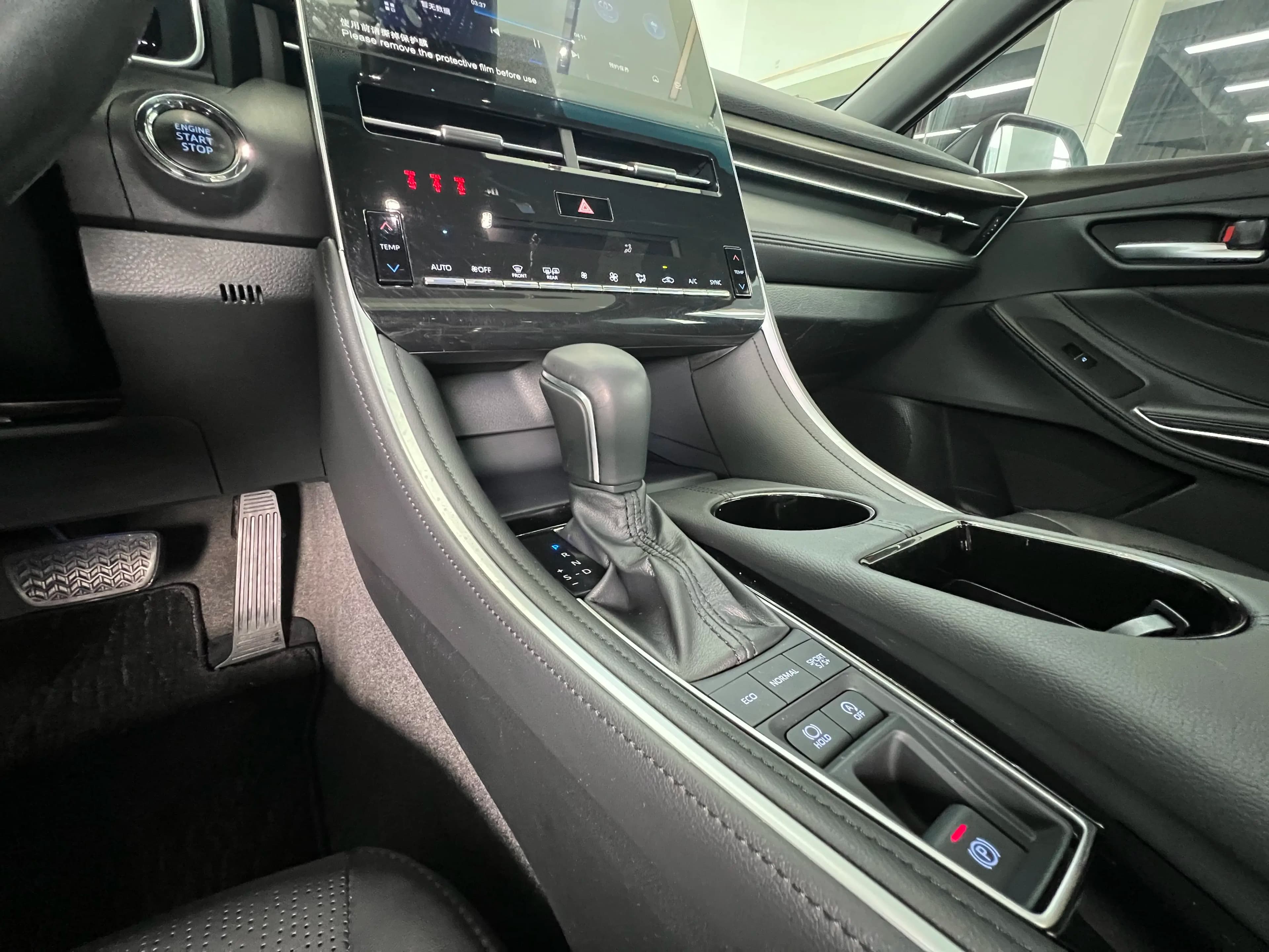 Toyota Avalon 2023 г. 34100 км. — фото 11