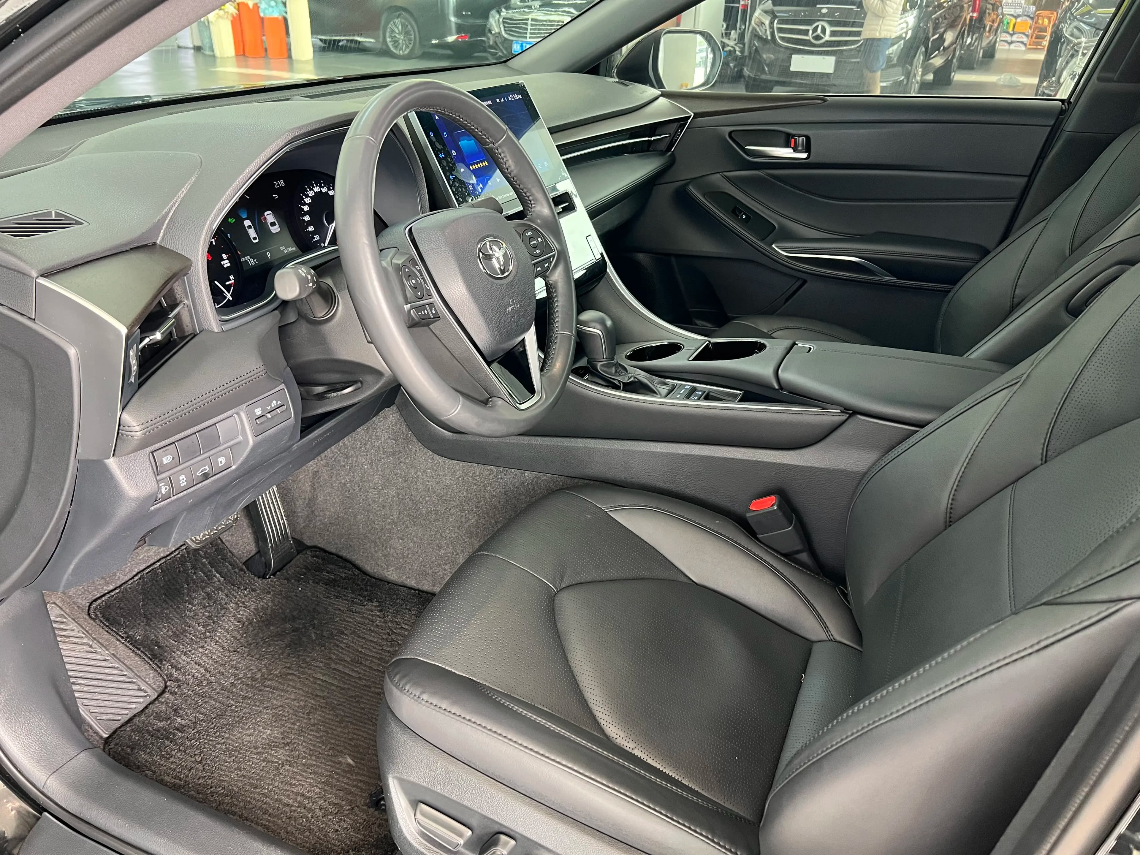 Toyota Avalon 2023 г. 34100 км. — фото 14