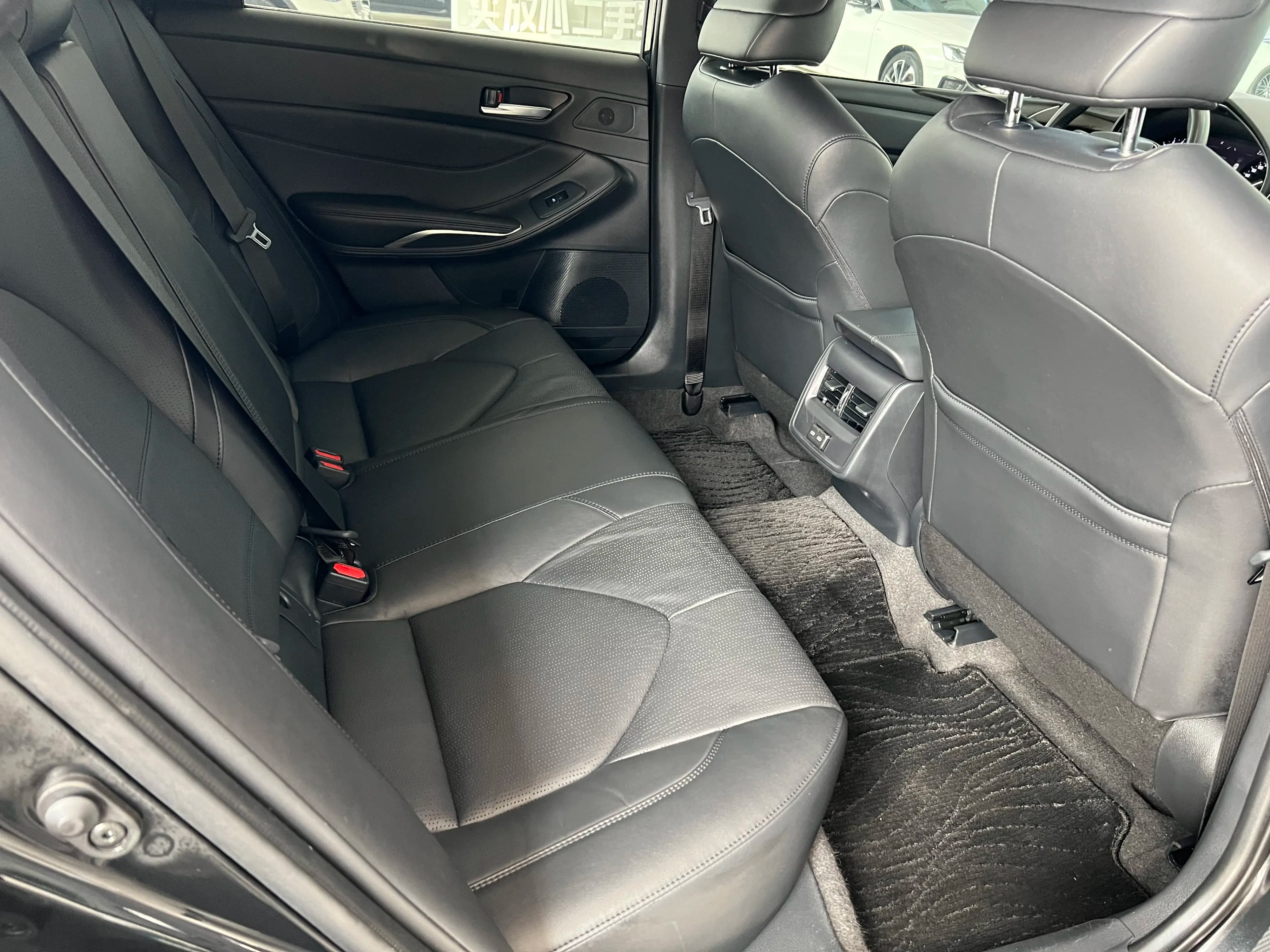 Toyota Avalon 2023 г. 34100 км. — фото 18