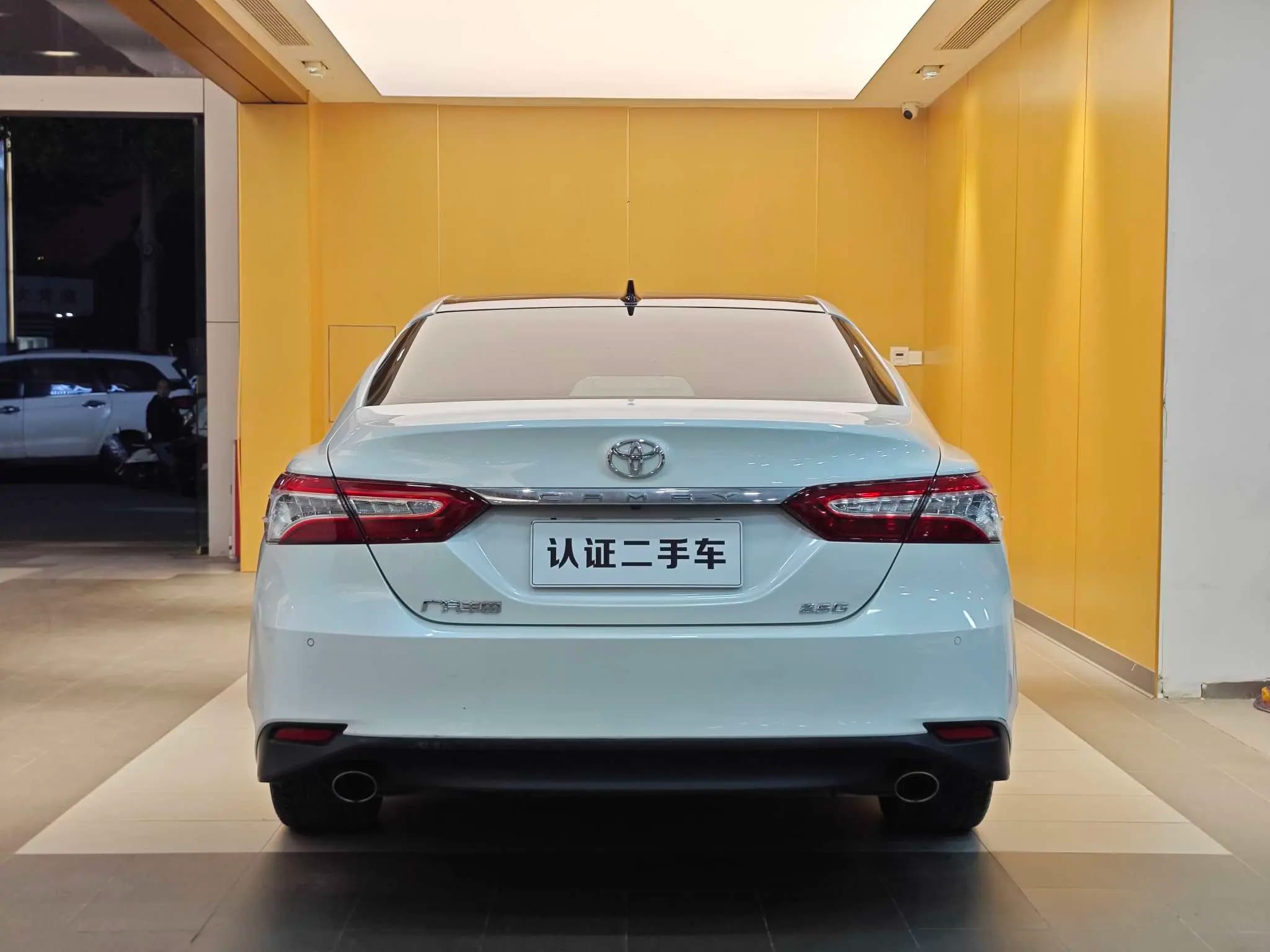 Toyota Camry 2023 г. 22409 км. — фото 4