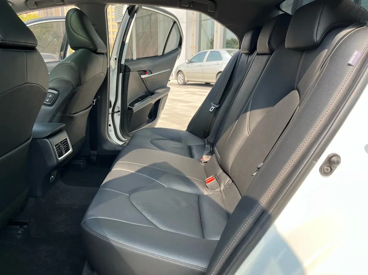 Toyota Camry 2022 г. 35117 км. — фото 13
