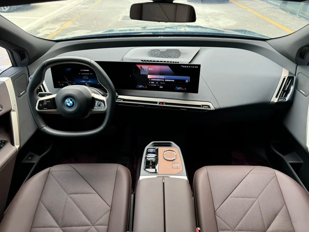 BMW iX 2023 г. 18122 км. — фото 18