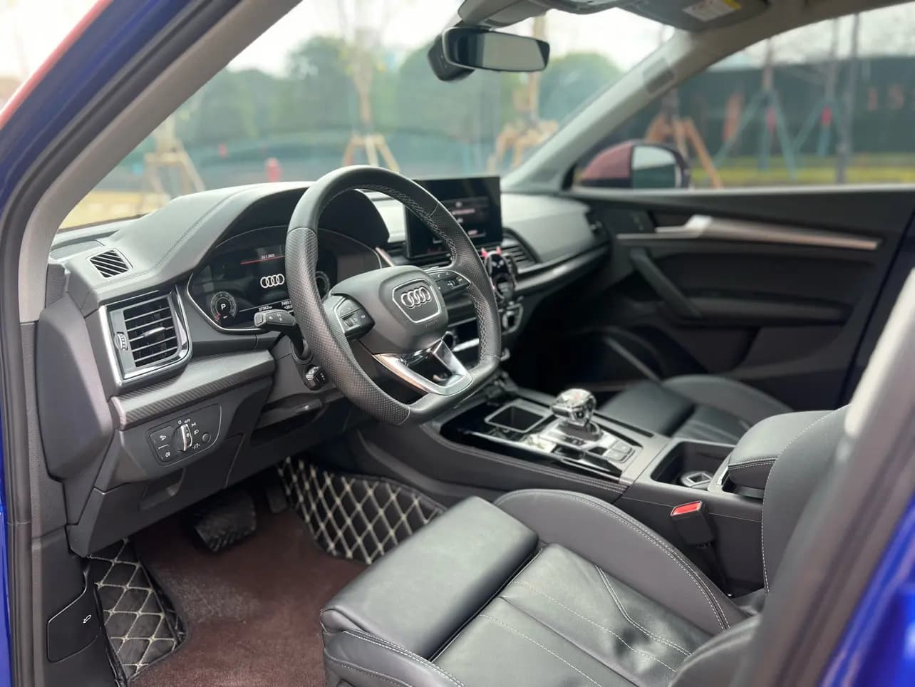 Audi Q5L 2022 г. 45024 км. — фото 16