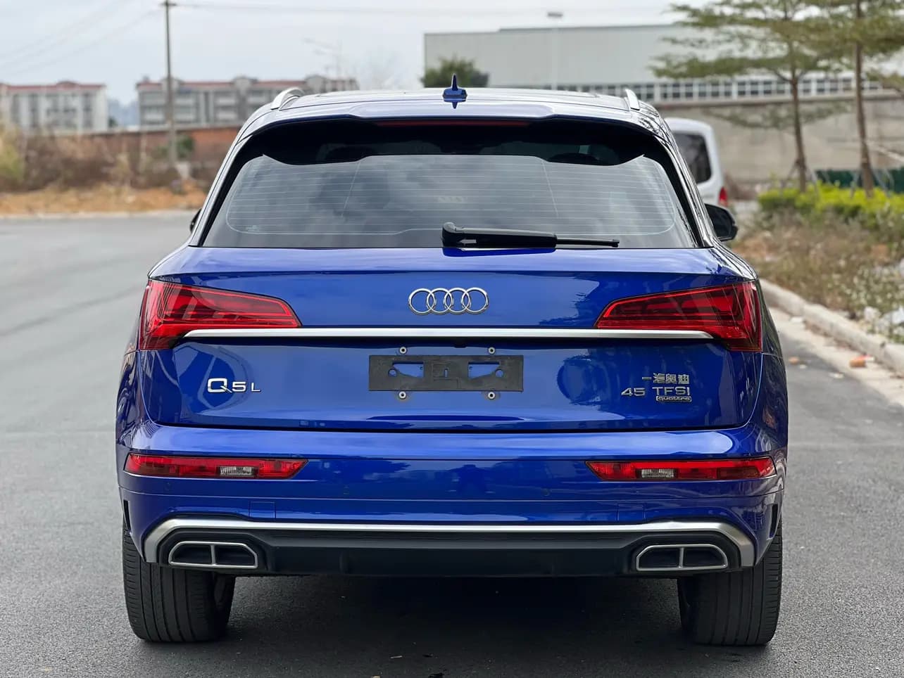 Audi Q5L 2022 г. 45024 км. — фото 8