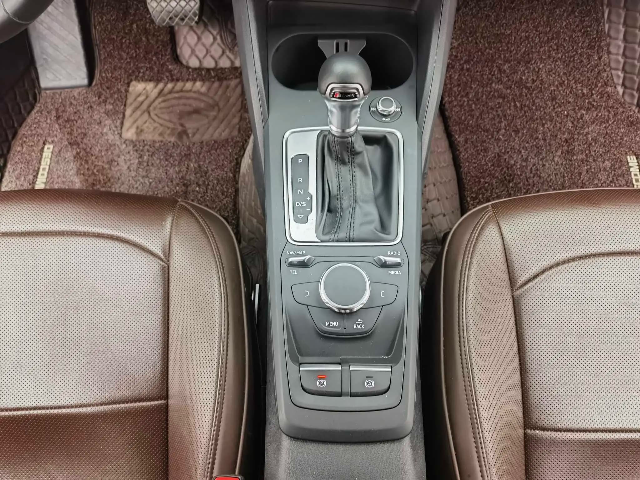 Audi Q2L 2021 г. 43043 км. — фото 12