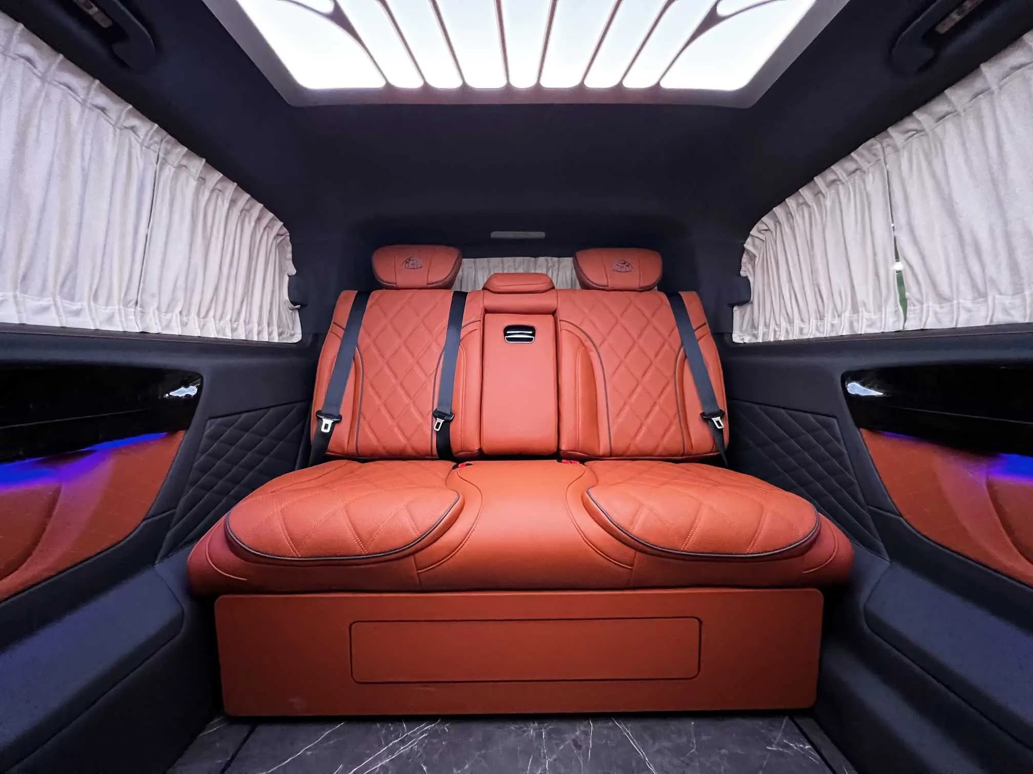 Mercedes-Benz Vito 2023 г. 10000 км. — фото 10