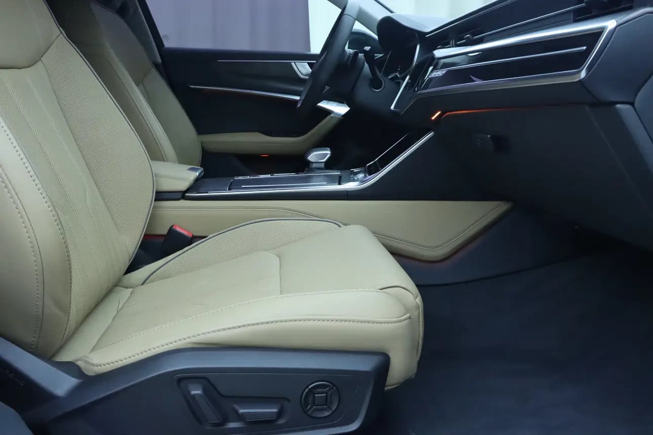 Audi A6L 2021 г. 47117 км. — фото 13