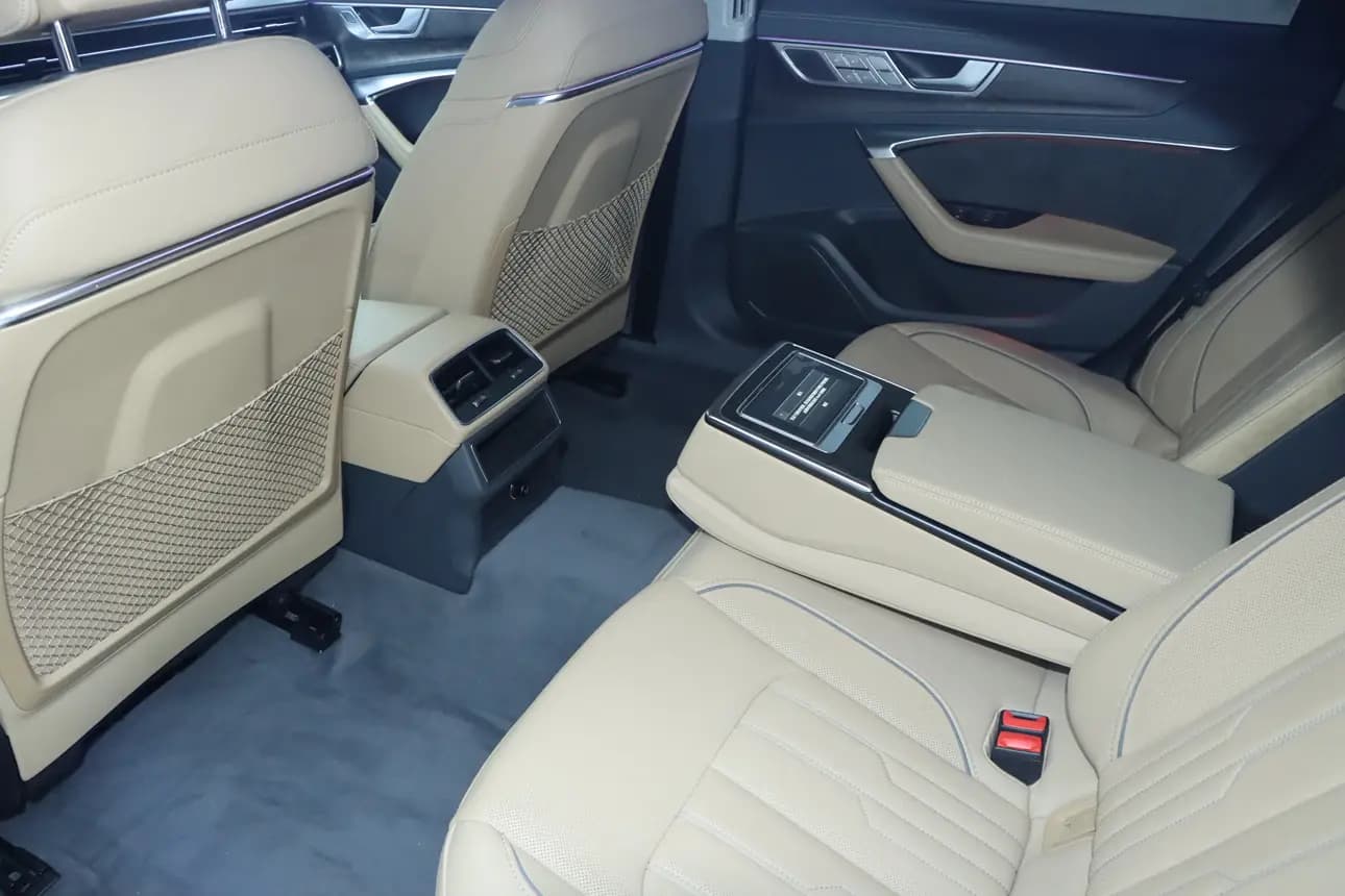 Audi A6L 2021 г. 47117 км. — фото 25