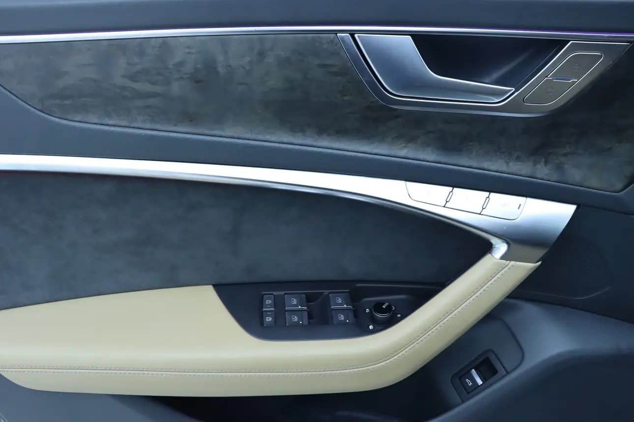 Audi A6L 2021 г. 47117 км. — фото 10