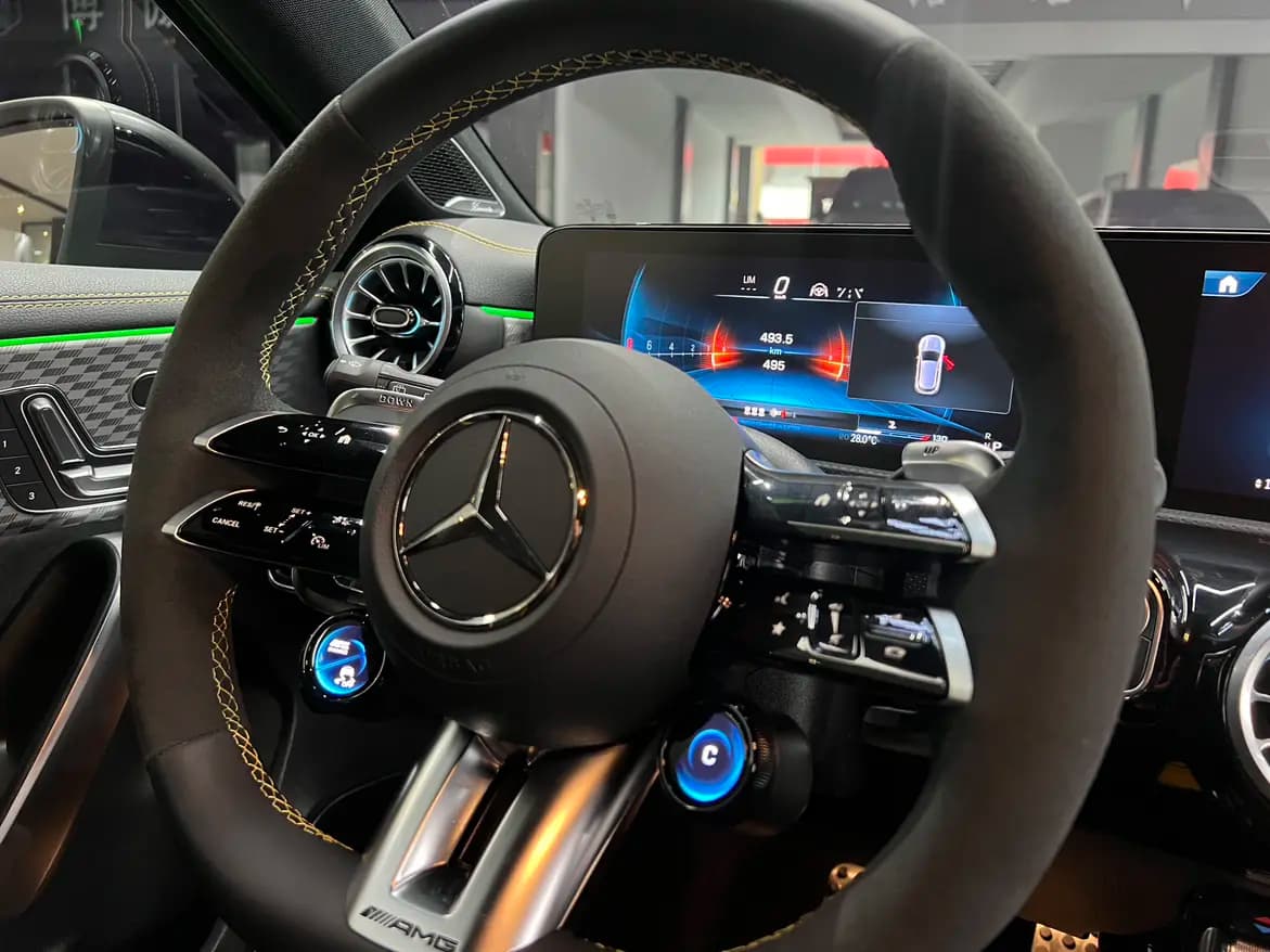 Mercedes-Benz A-Class AMG 2025 г. 506 км. — фото 16